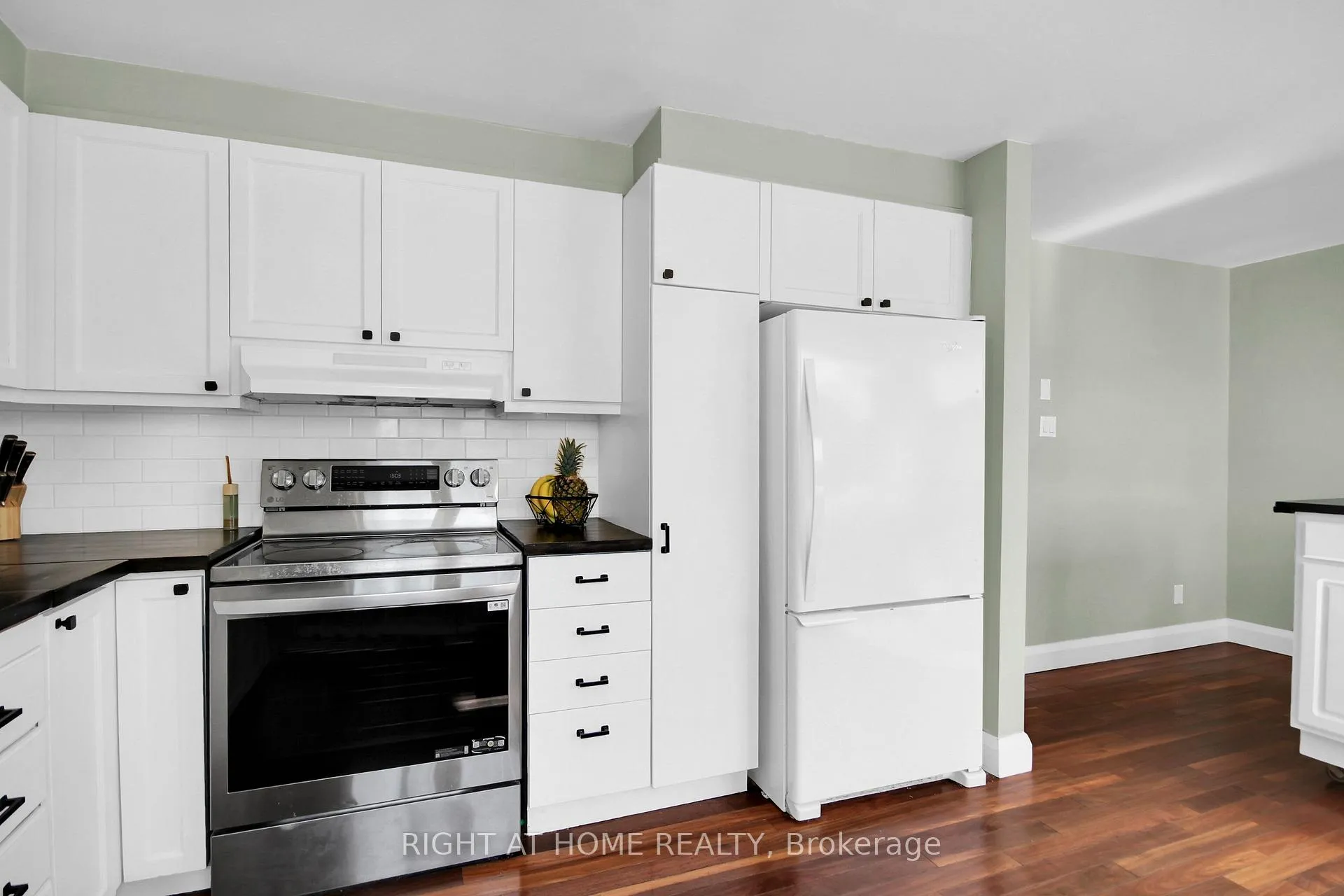 Photo 20 of Unit KENMARE PL, 34 Kenmare Place, Ottawa, Barrhaven - Cedargrove/Fraserdale — HOMEH