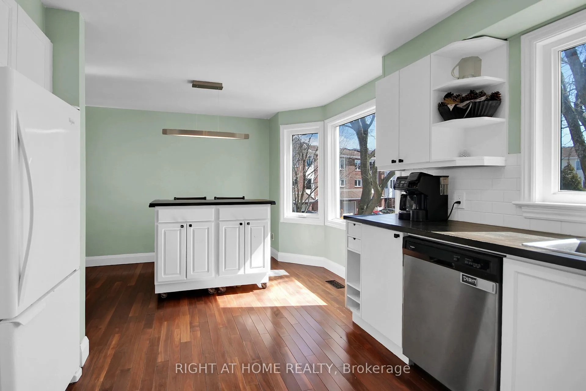 Photo 21 of Unit KENMARE PL, 34 Kenmare Place, Ottawa, Barrhaven - Cedargrove/Fraserdale — HOMEH