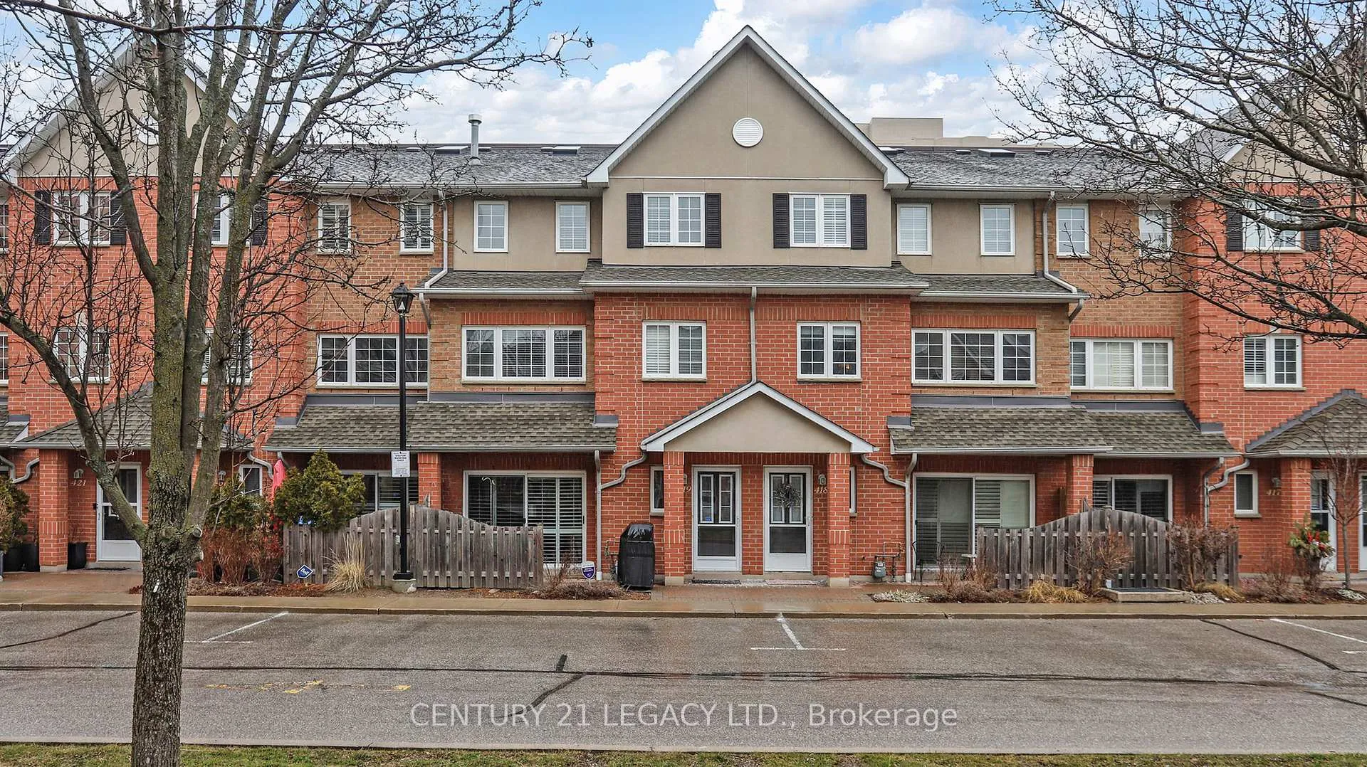 Photo 1 of Unit 419, 1400 The Esplanade North, Pickering, Town Centre — HOMEH