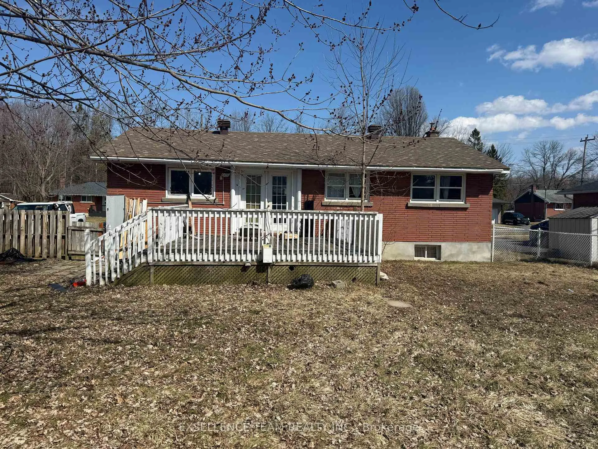 Photo 2 of 546 Joyce Street N, Cornwall — HOMEH