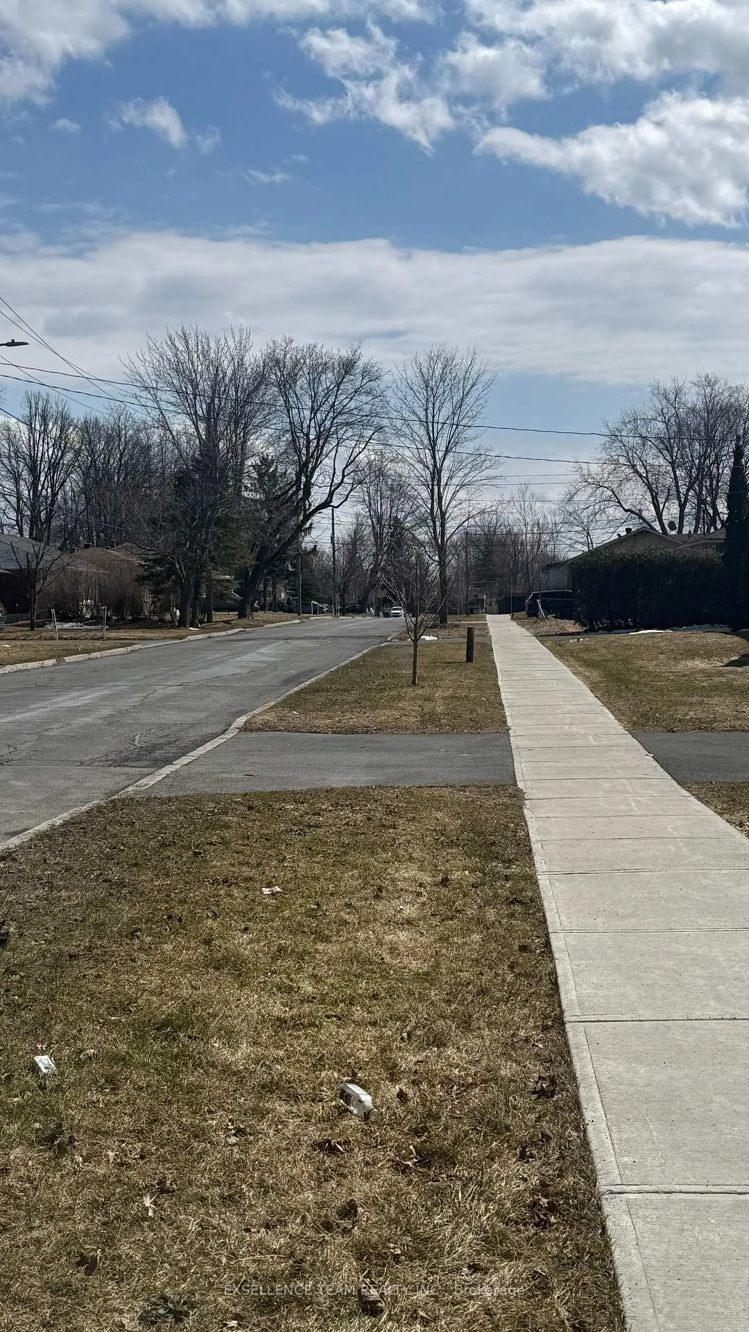 Photo 3 of 546 Joyce Street N, Cornwall — HOMEH