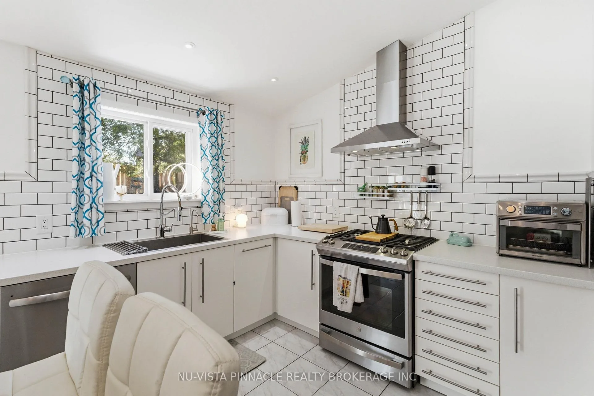 Photo 11 of 31 Sumner Road, London, South T — HOMEH