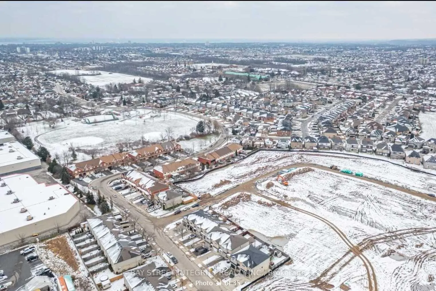 Photo 6 of 231 Dicenzo Drive, Hamilton, Ryckmans — HOMEH