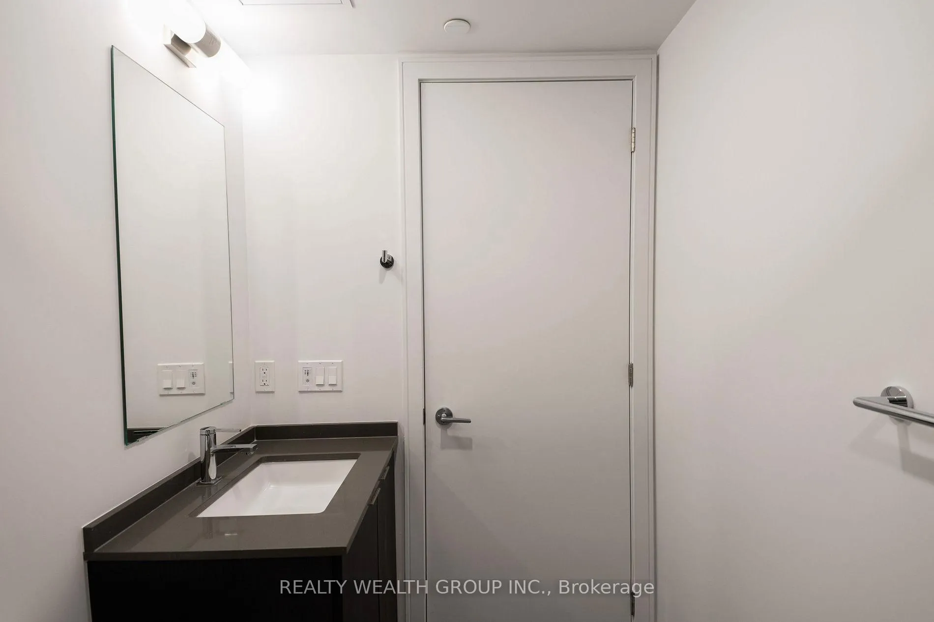 Photo 8 of Unit 335, 1 Jarvis Street, Hamilton, Beasley — HOMEH