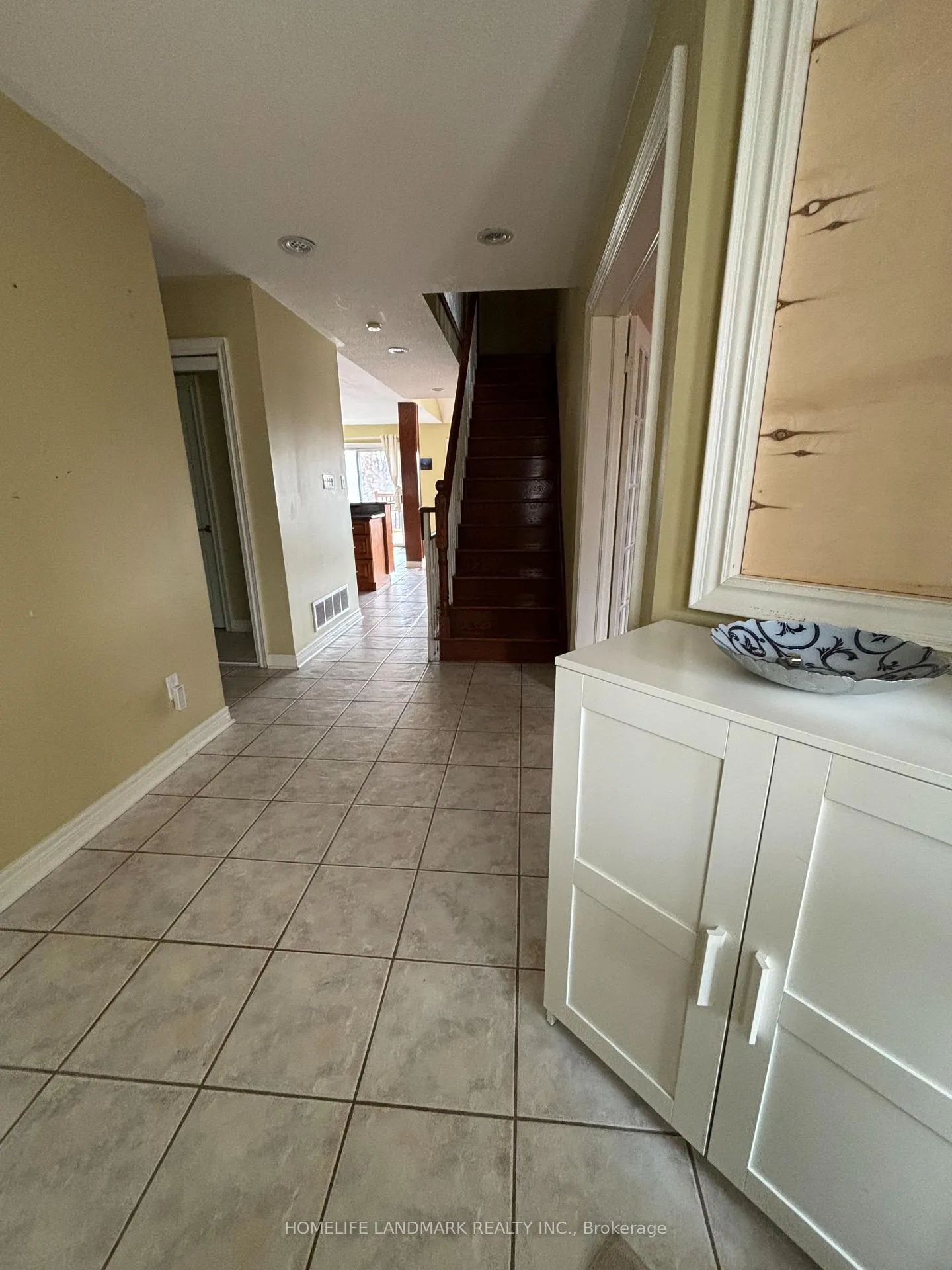 Photo 2 of 380 Stone Road, Aurora, Aurora Grove — HOMEH