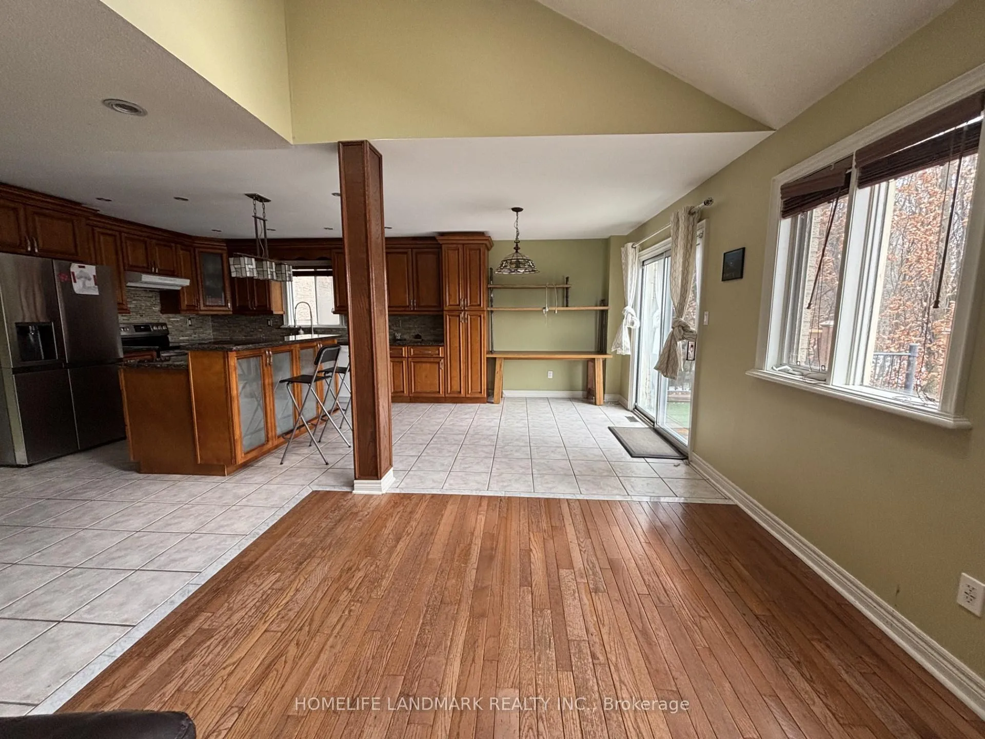 Photo 6 of 380 Stone Road, Aurora, Aurora Grove — HOMEH