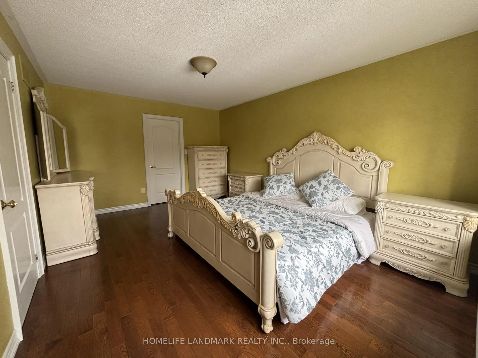Photo 11 of 380 Stone Road, Aurora, Aurora Grove — HOMEH