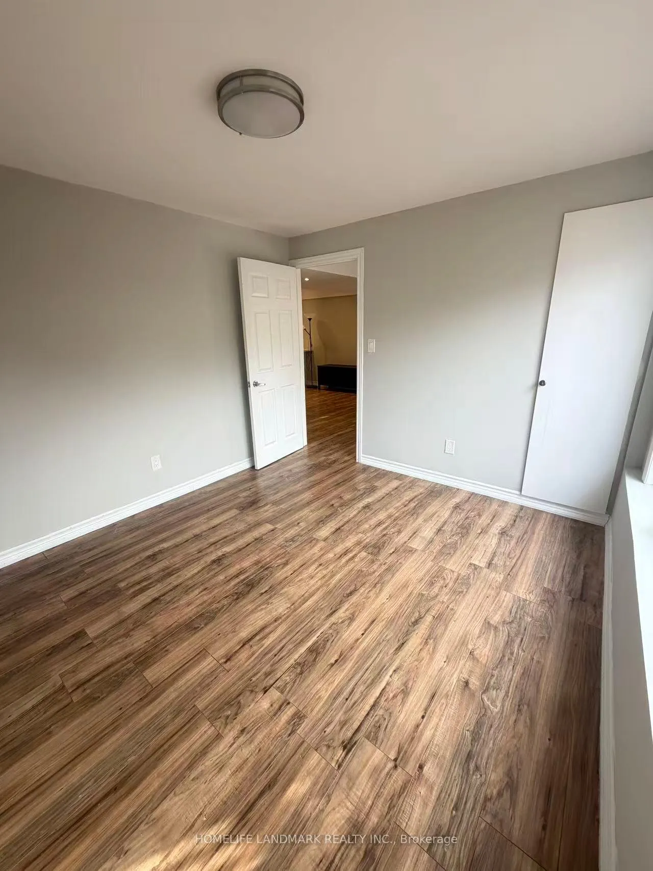Photo 7 of Unit Bsmt, 74 Herefordshire Crescent, Newmarket, Woodland Hill — HOMEH