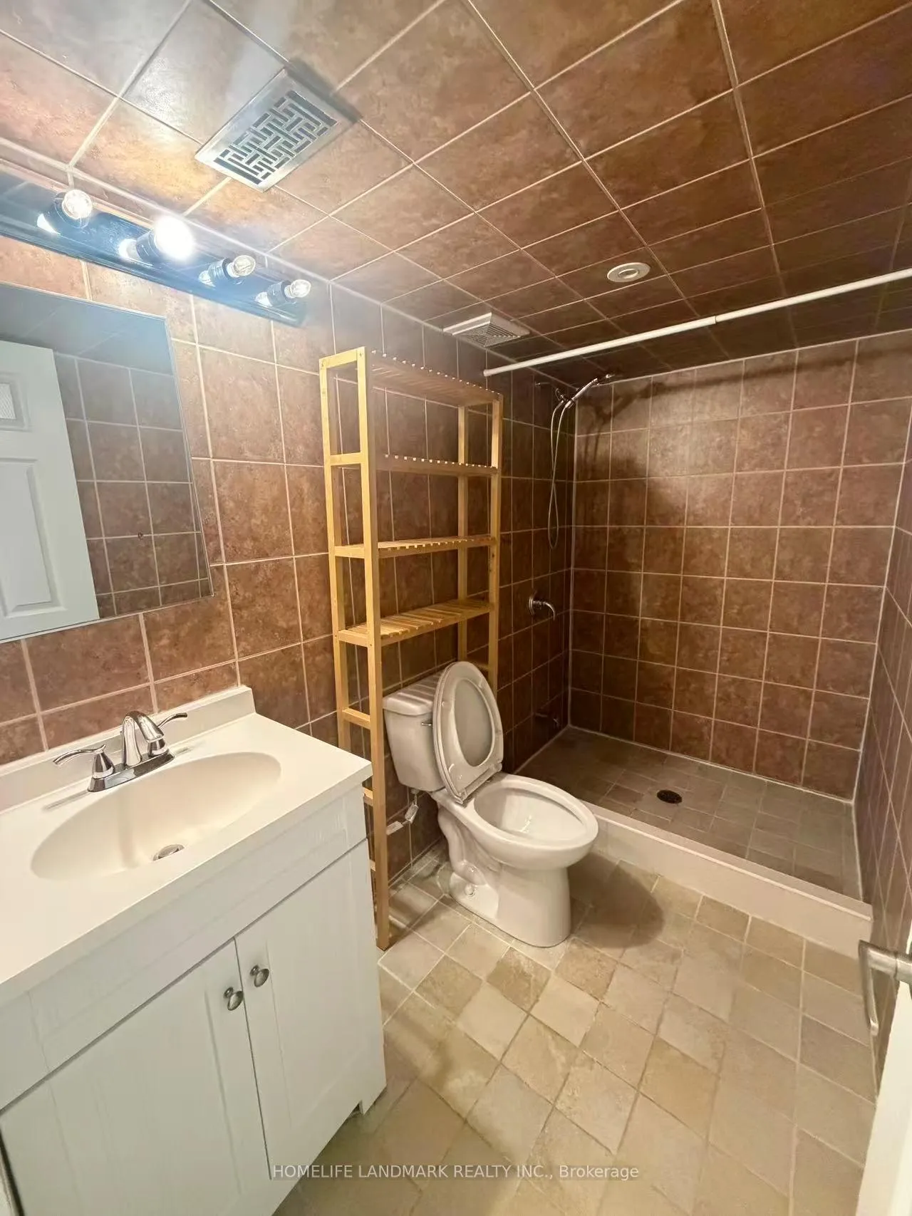 Photo 10 of Unit Bsmt, 74 Herefordshire Crescent, Newmarket, Woodland Hill — HOMEH
