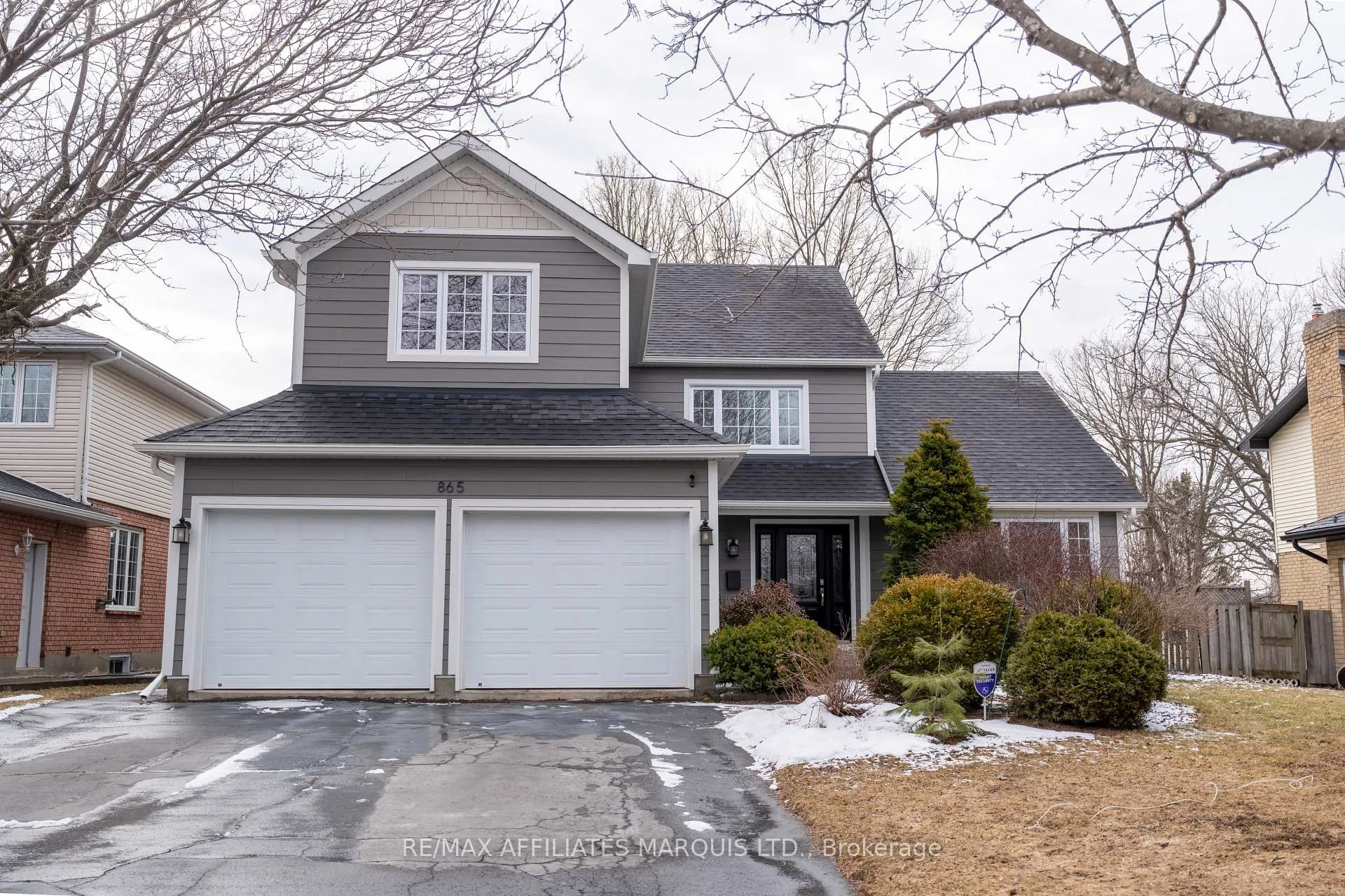 Photo 1 of 865 Chelsea Crescent, Cornwall — HOMEH