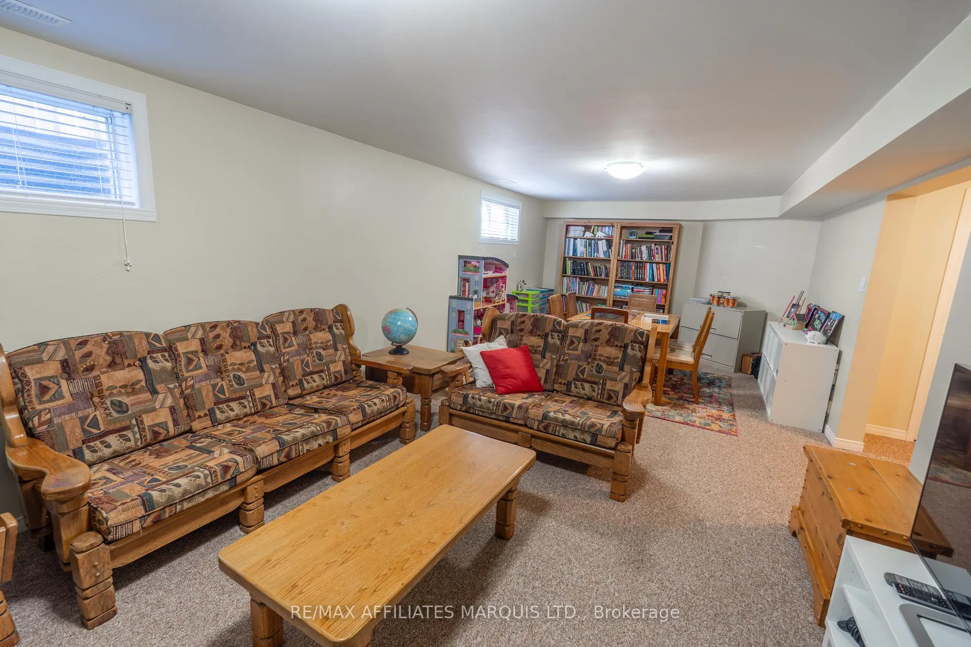 Photo 26 of 865 Chelsea Crescent, Cornwall — HOMEH