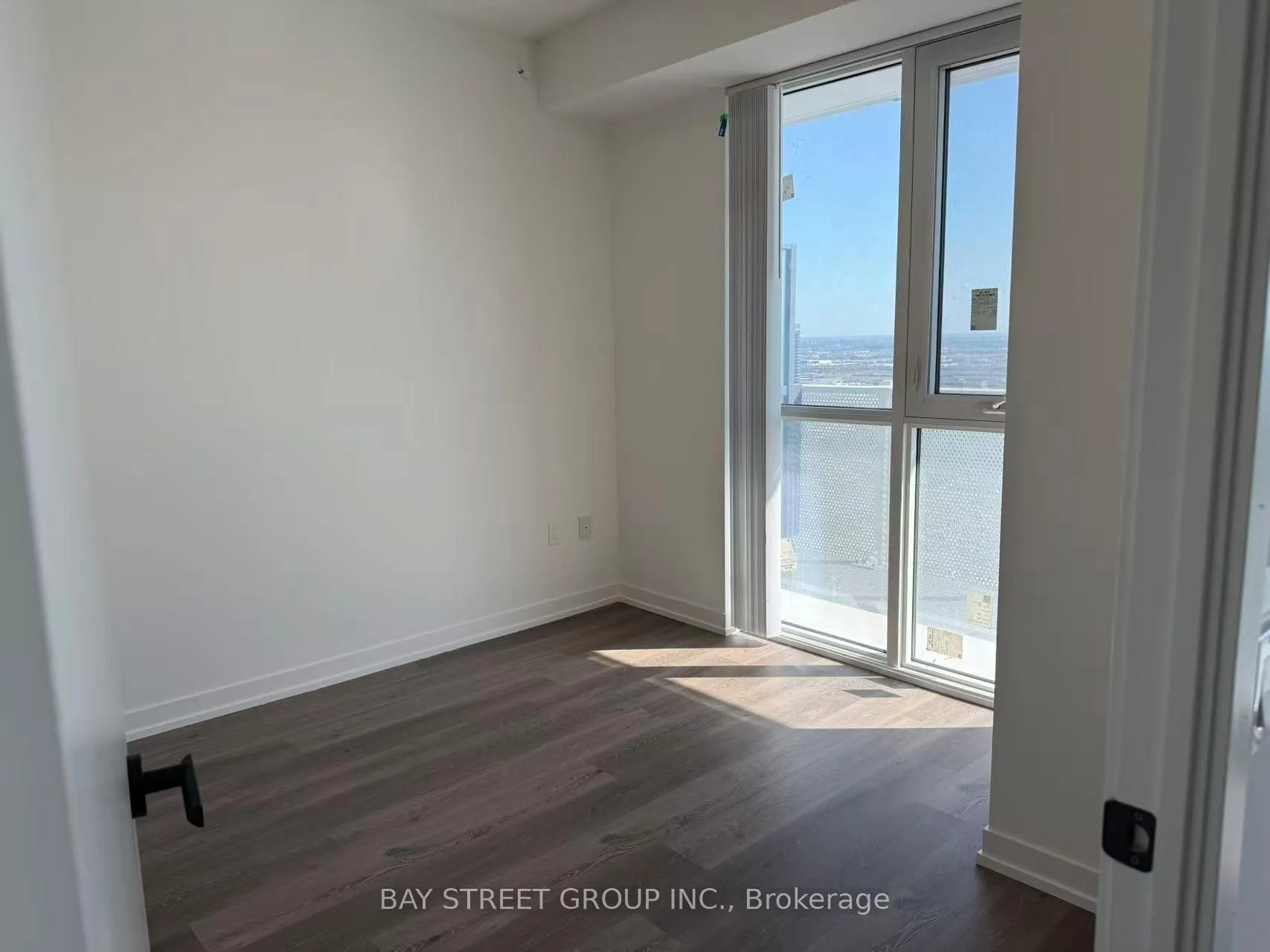Photo 5 of Unit 4108, 28 Interchange Way, Vaughan, Vaughan Corporate Centre — HOMEH