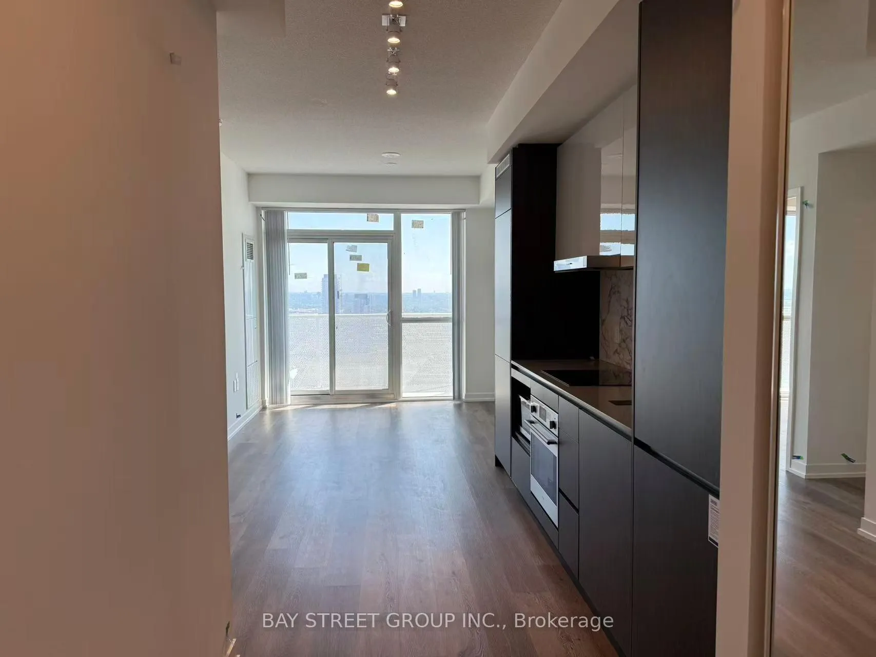 Photo 10 of Unit 4108, 28 Interchange Way, Vaughan, Vaughan Corporate Centre — HOMEH