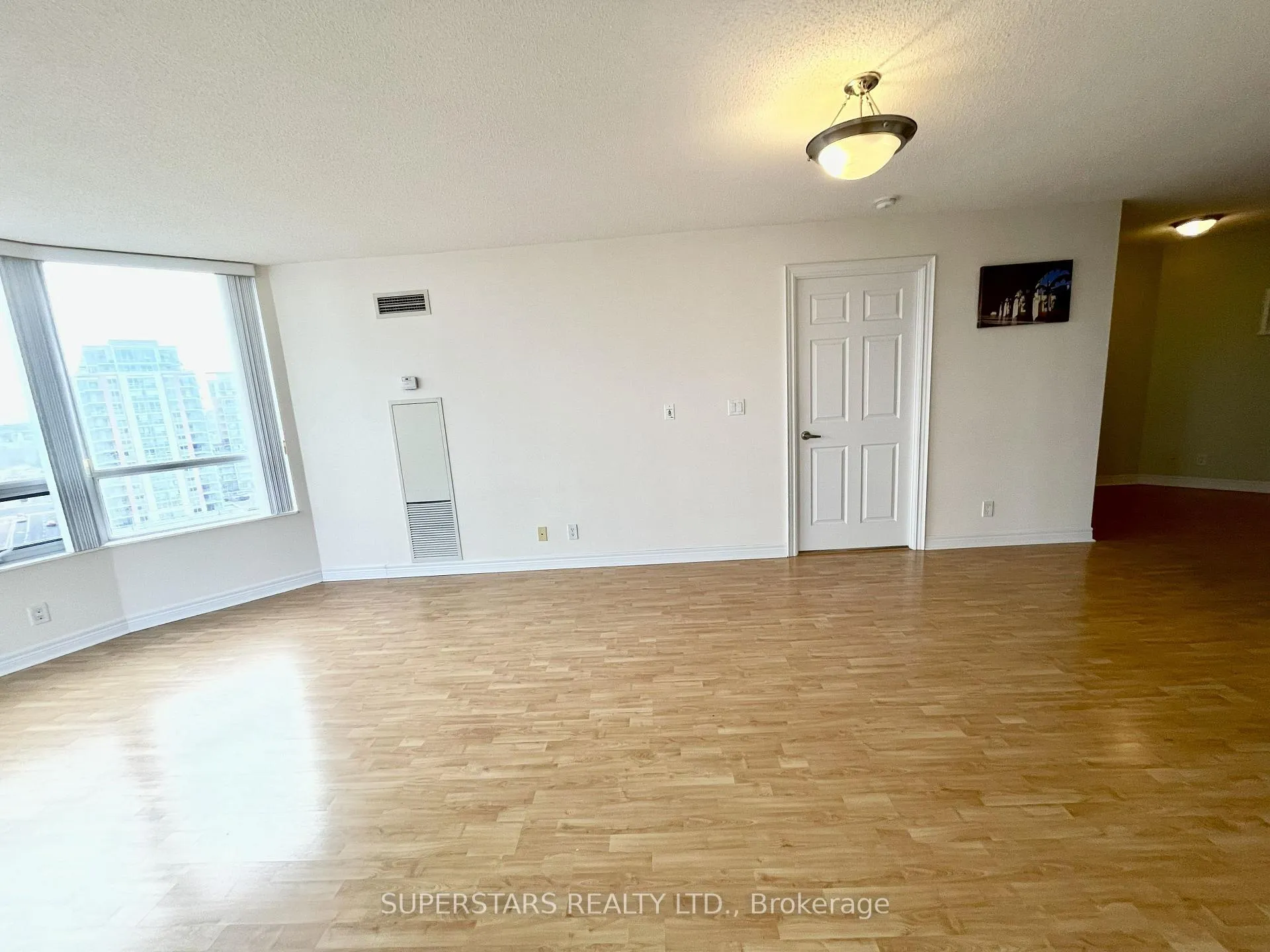 Photo 14 of Unit 1128, 33 Cox Boulevard, Markham, Unionville — HOMEH