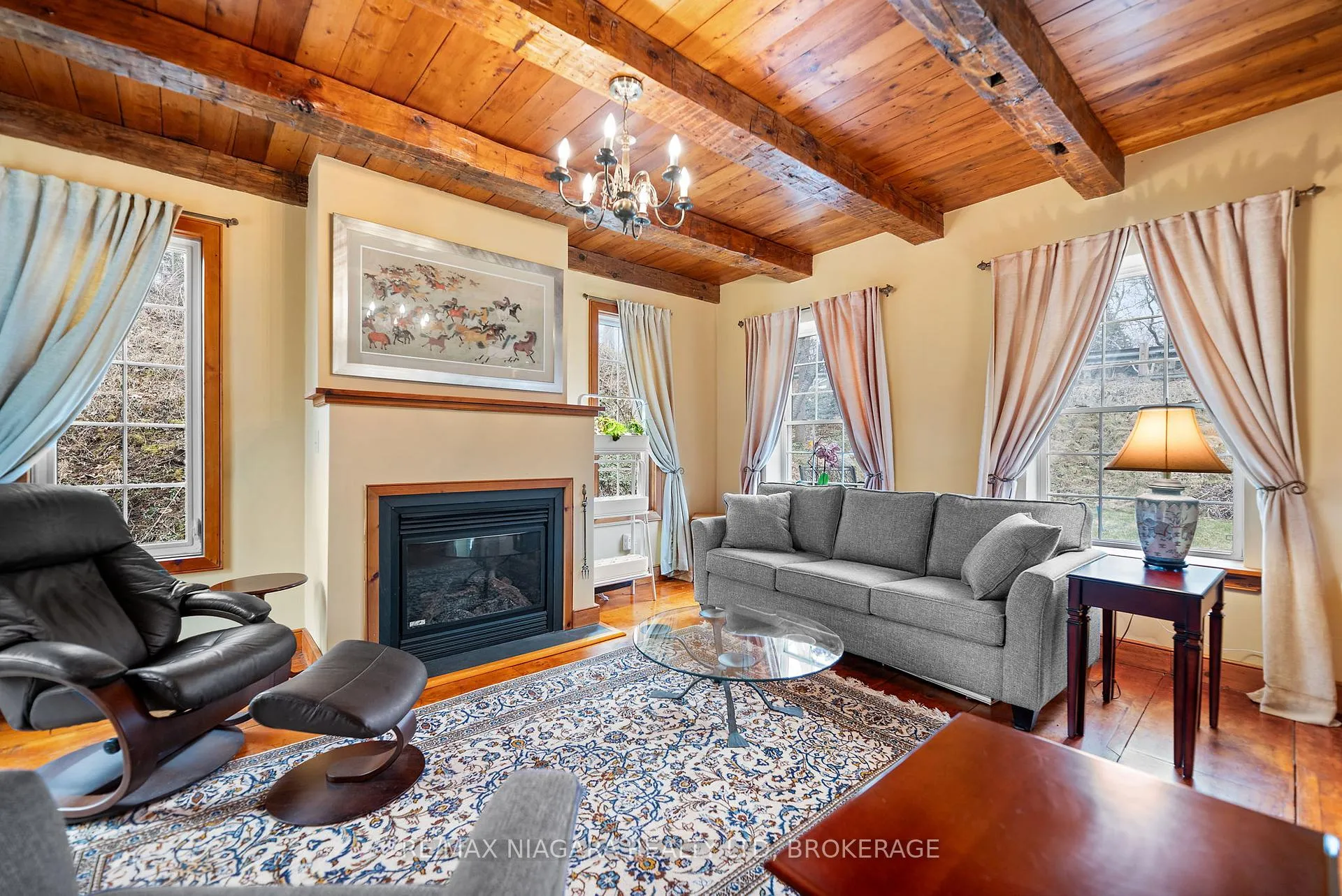 Photo 6 of 5515 King Street, Lincoln, Beamsville — HOMEH