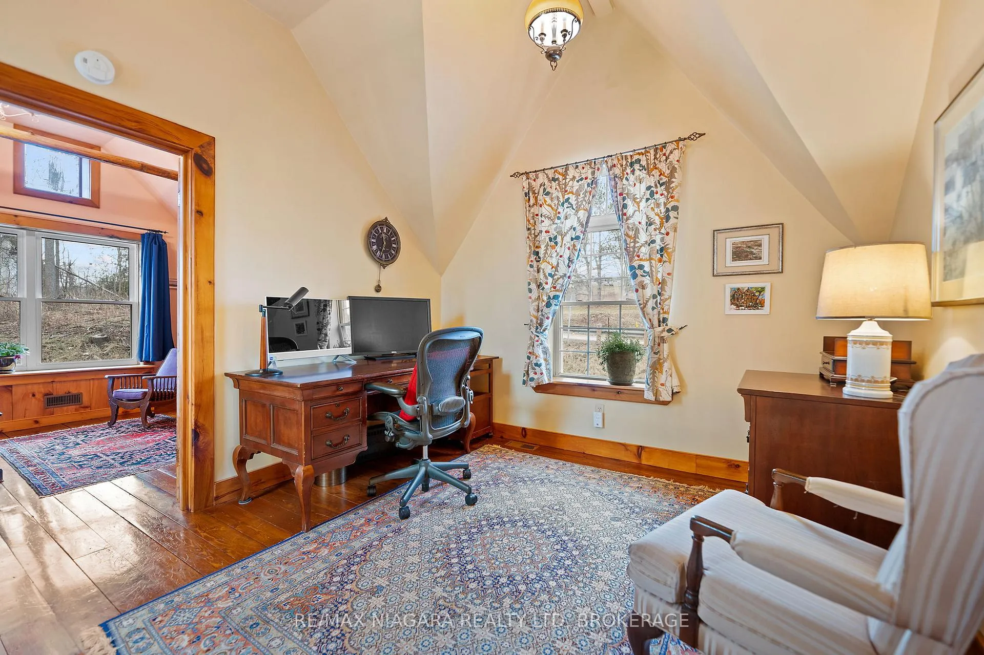 Photo 16 of 5515 King Street, Lincoln, Beamsville — HOMEH