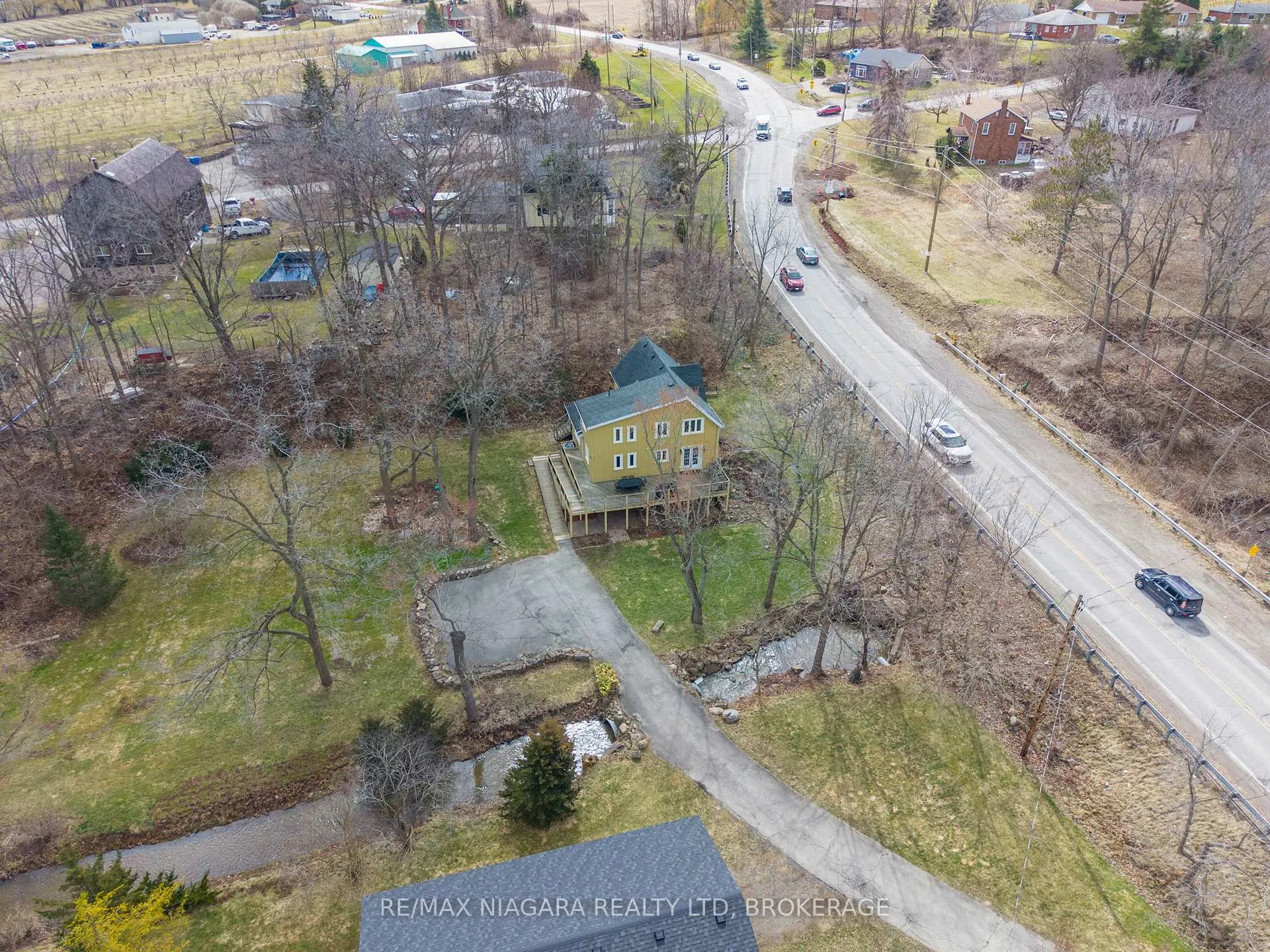Photo 33 of 5515 King Street, Lincoln, Beamsville — HOMEH
