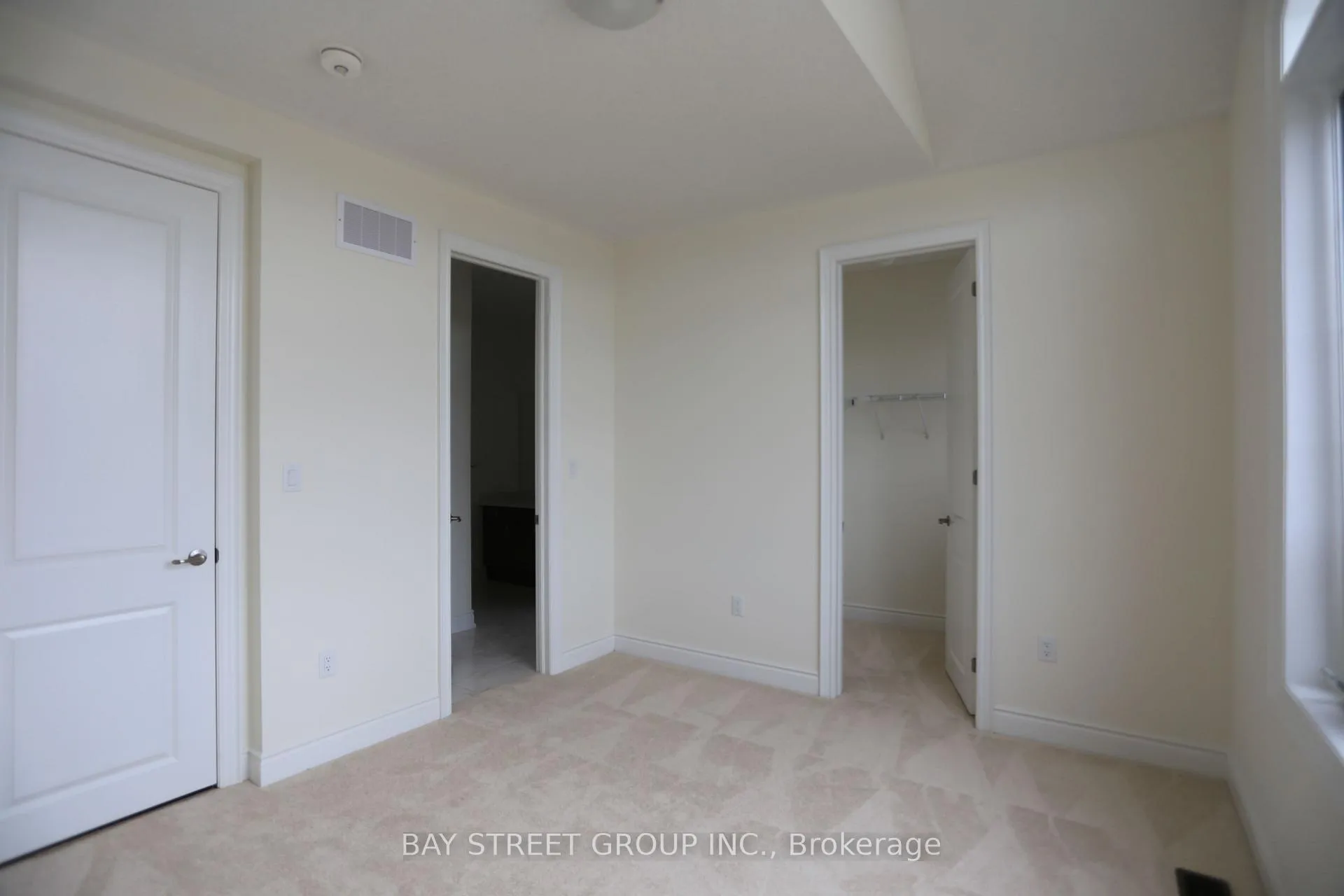 Photo 12 of 153 Kleinburg Summit Way, Vaughan, Kleinburg — HOMEH