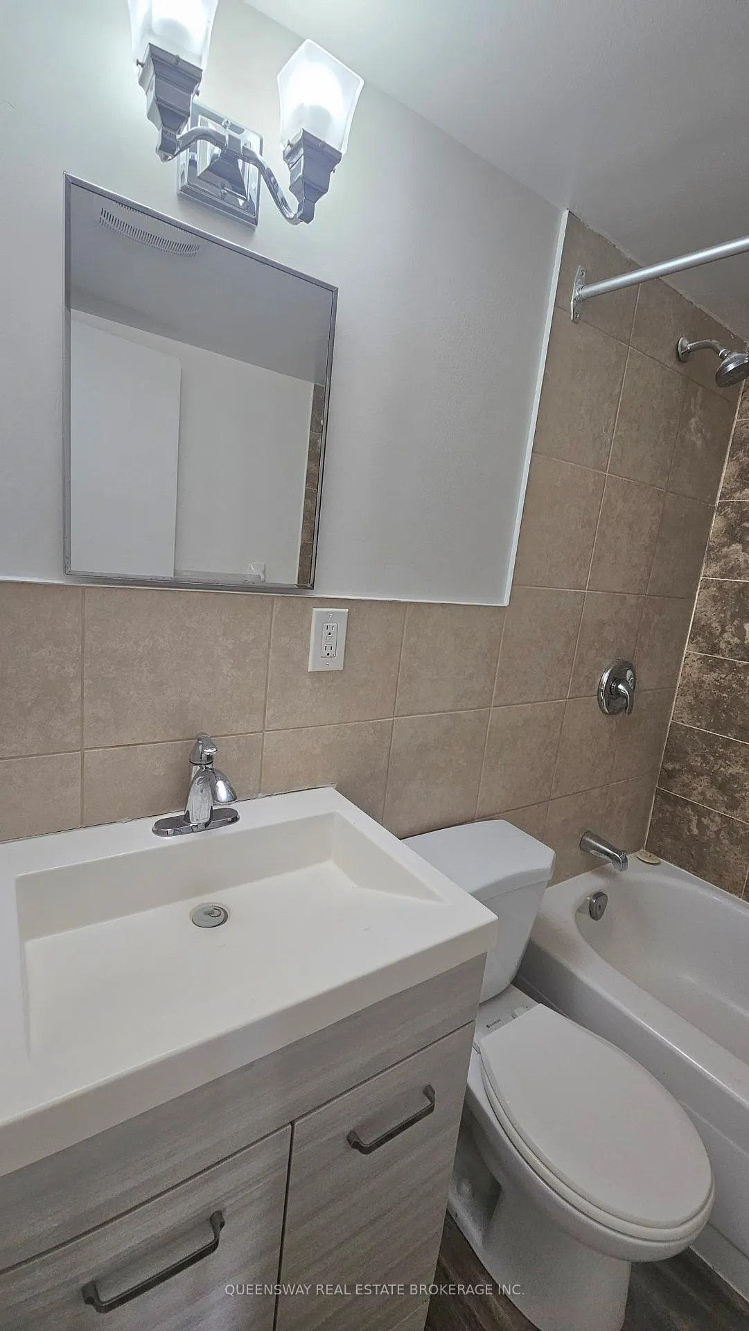 Photo 15 of Unit 9, 663 Barber Avenue, North Perth, Listowel — HOMEH