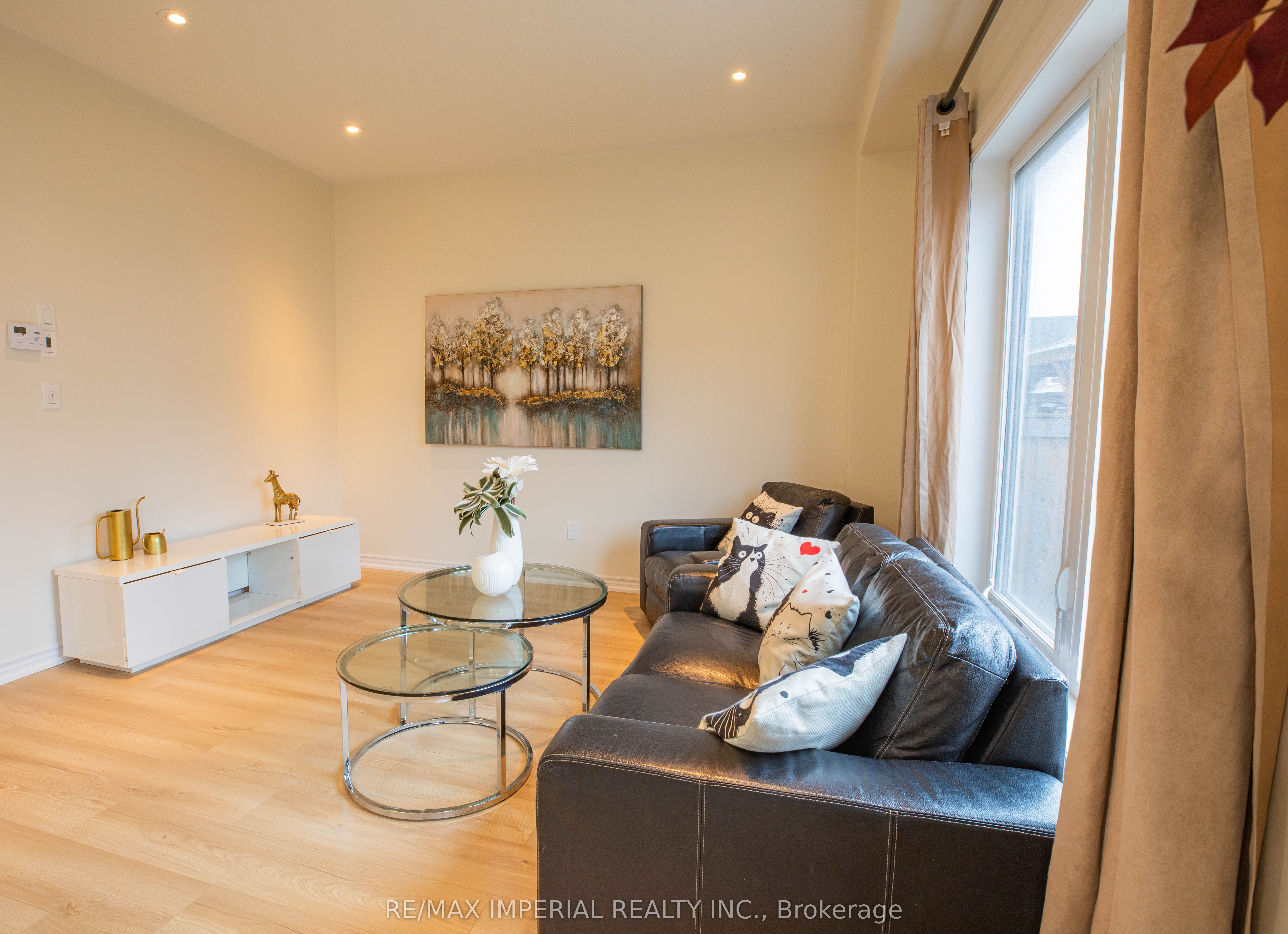 Photo 11 of 10 Sandgate Street, Whitby, Taunton North — HOMEH