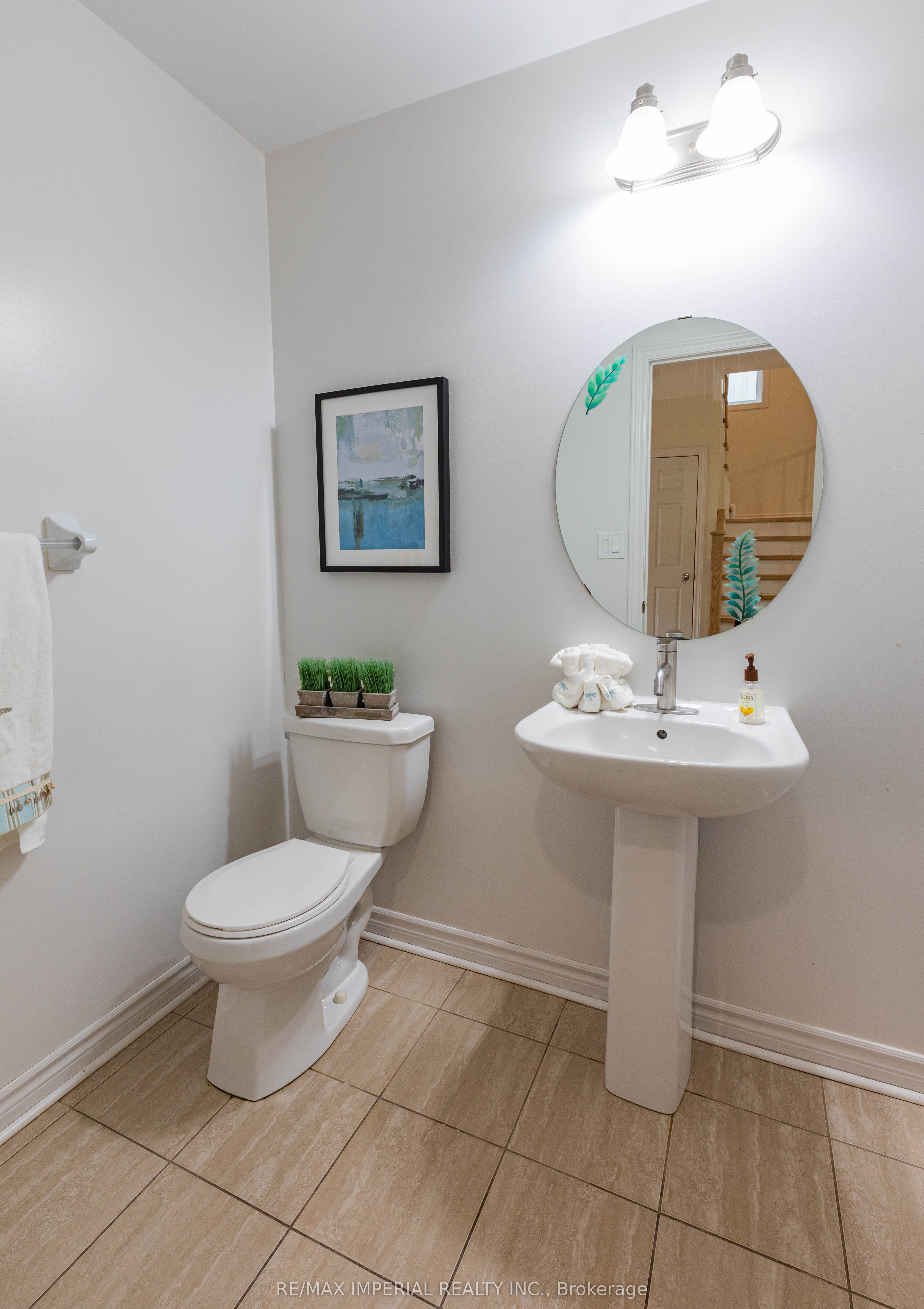 Photo 7 of 10 Sandgate Street, Whitby, Taunton North — HOMEH