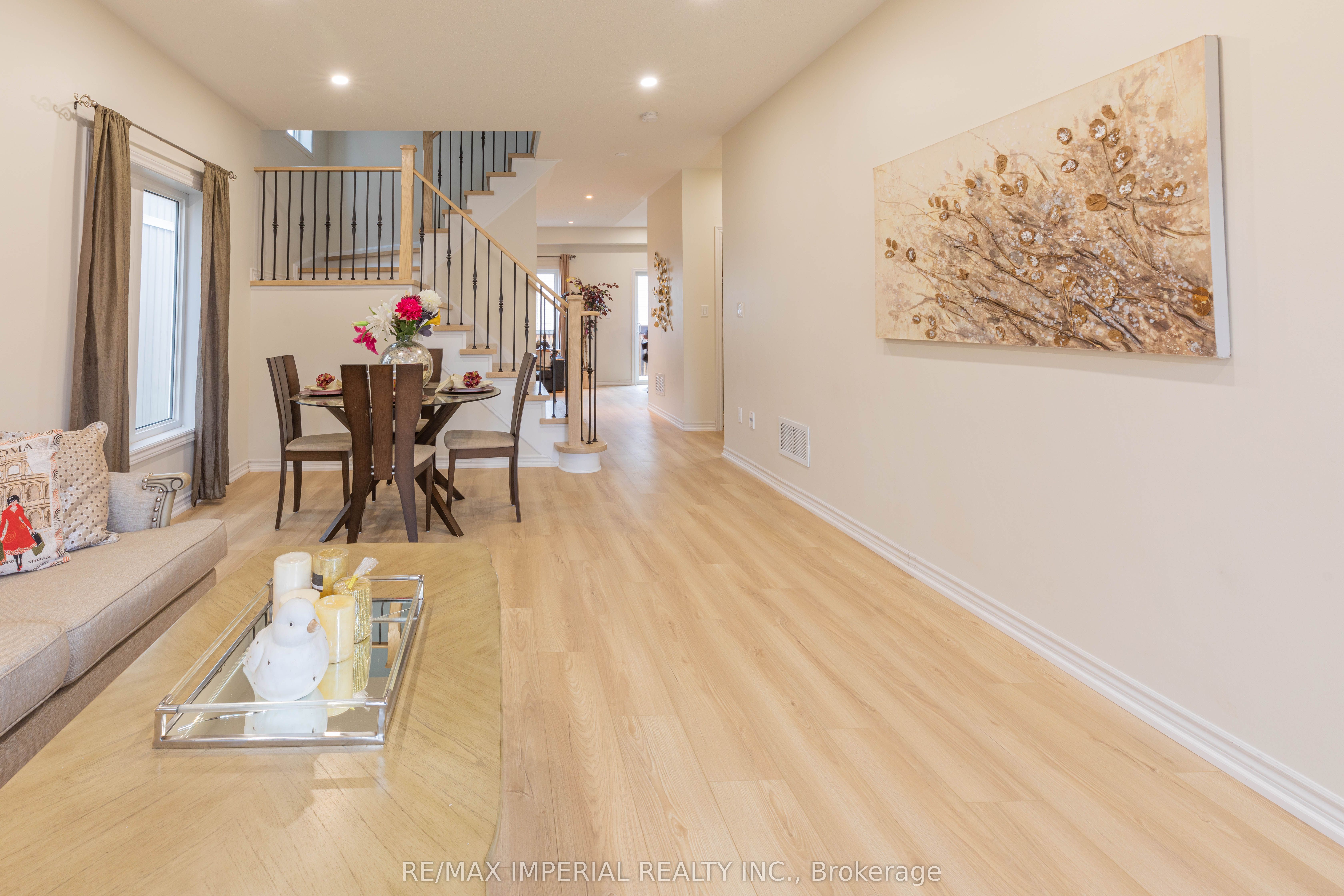 Photo 3 of 10 Sandgate Street, Whitby, Taunton North — HOMEH