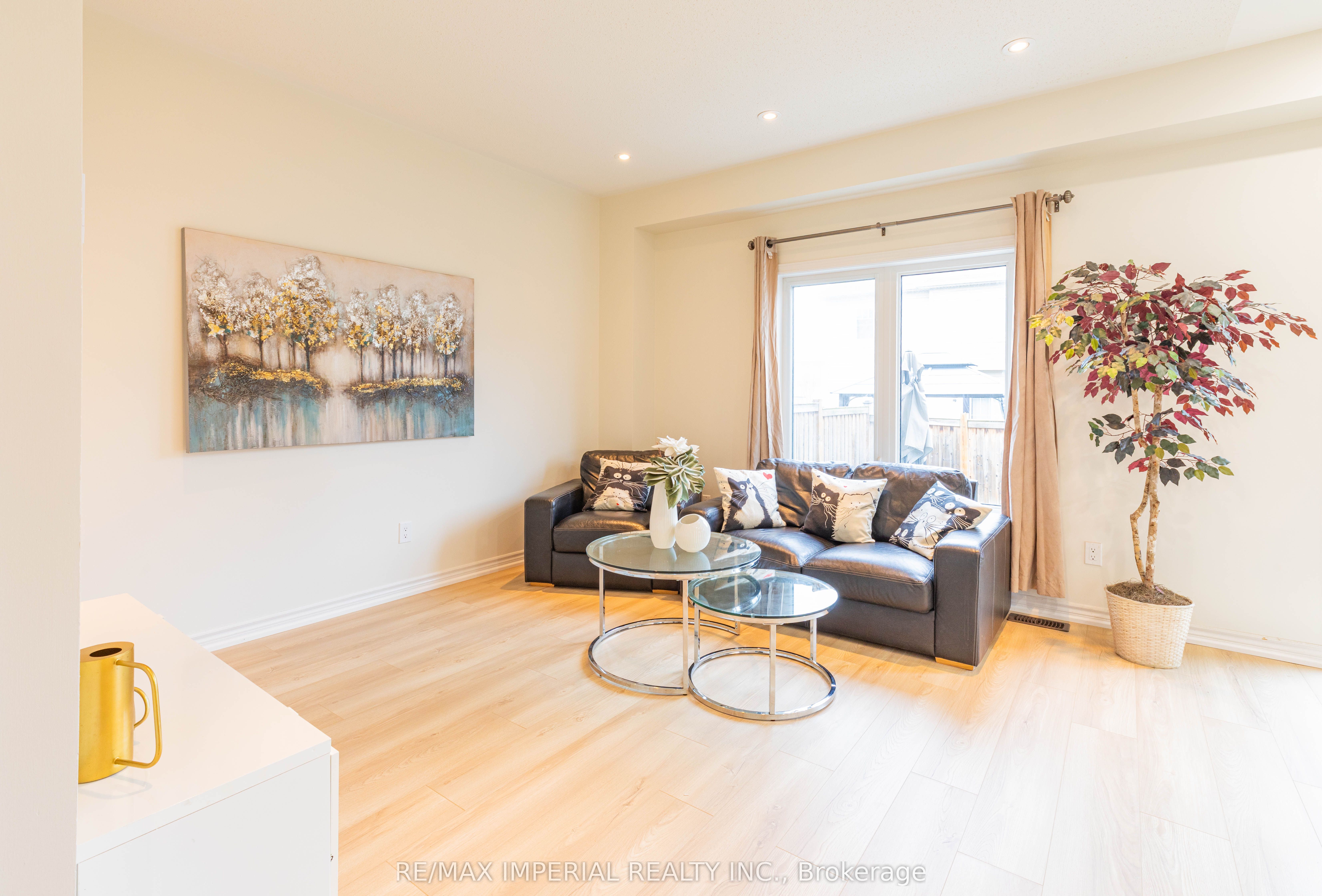 Photo 9 of 10 Sandgate Street, Whitby, Taunton North — HOMEH