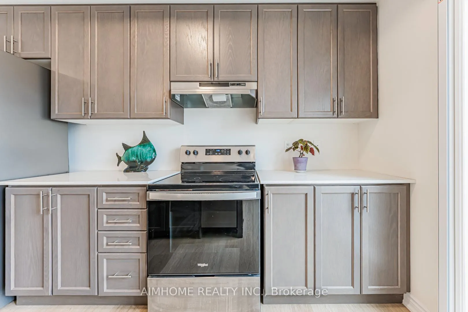 Photo 6 of Unit unit 1, upper level, 485 Beresford Path S, Oshawa, Central — HOMEH