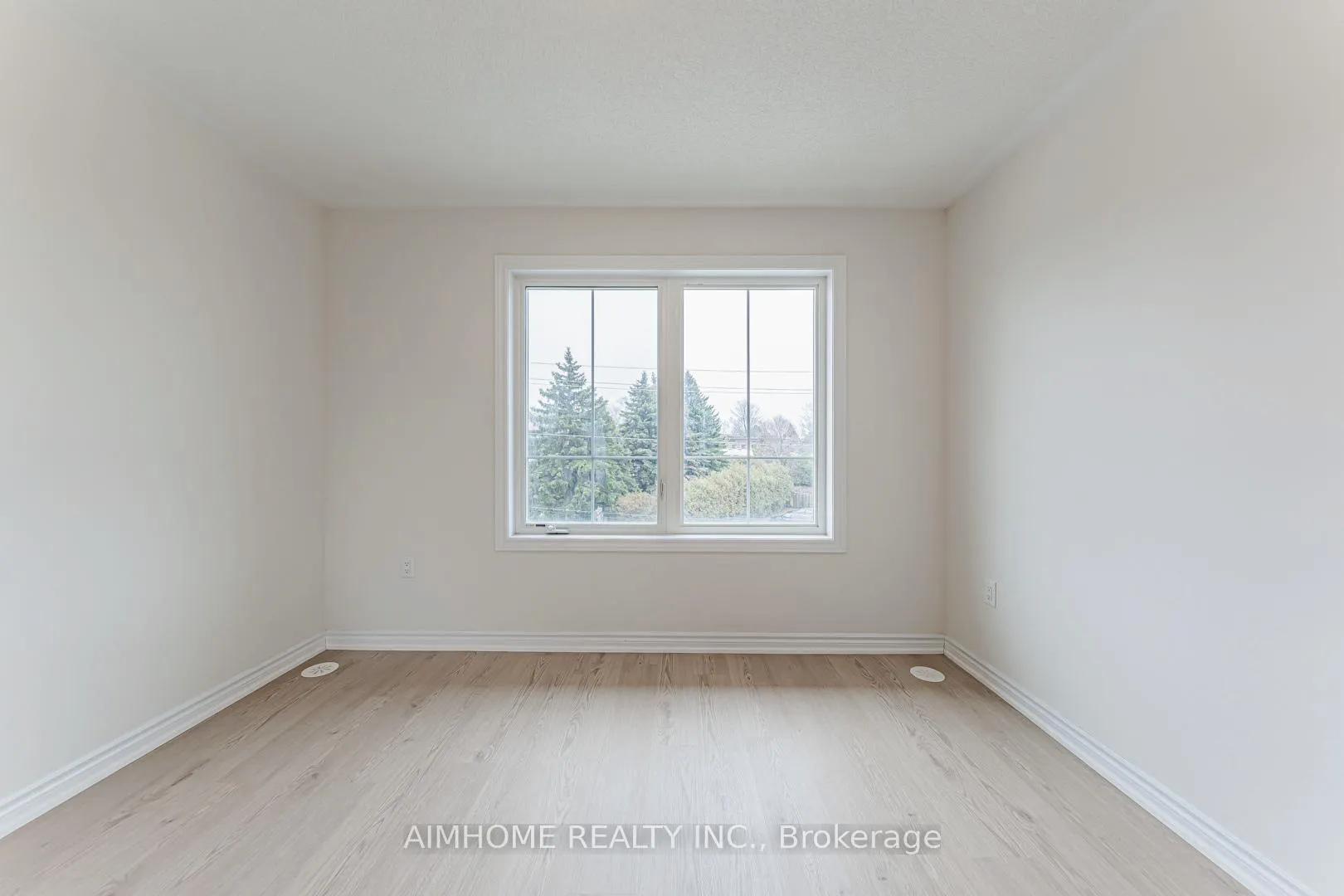 Photo 12 of Unit unit 1, upper level, 485 Beresford Path S, Oshawa, Central — HOMEH