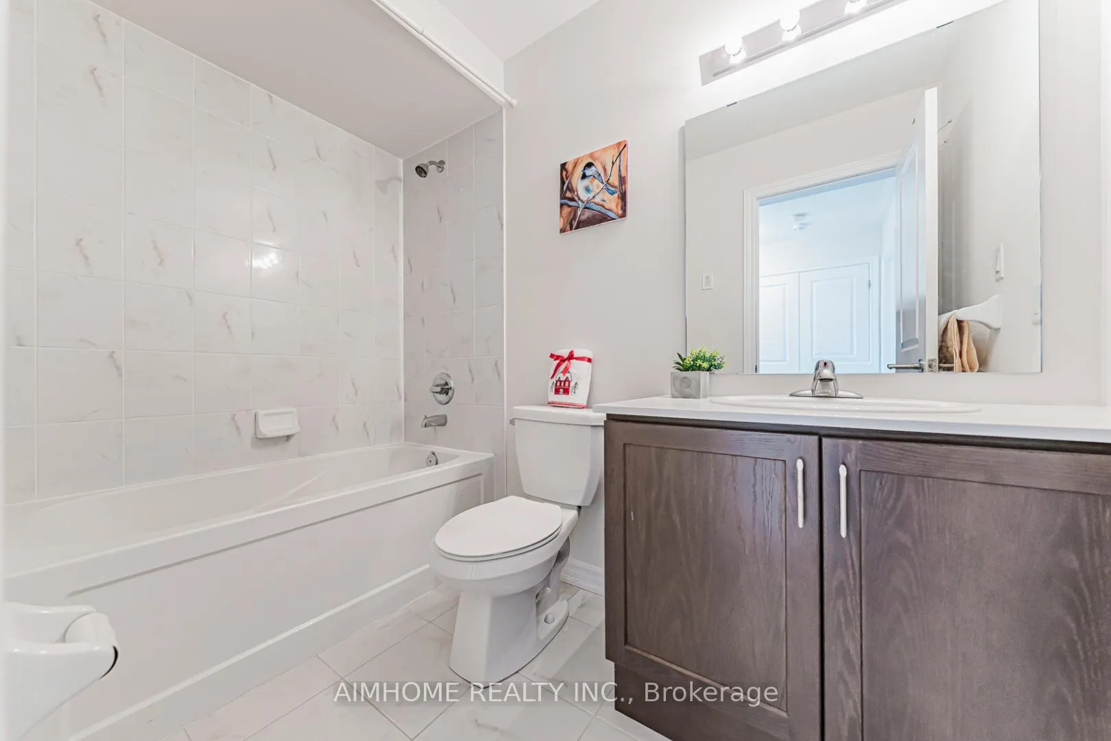 Photo 13 of Unit unit 1, upper level, 485 Beresford Path S, Oshawa, Central — HOMEH