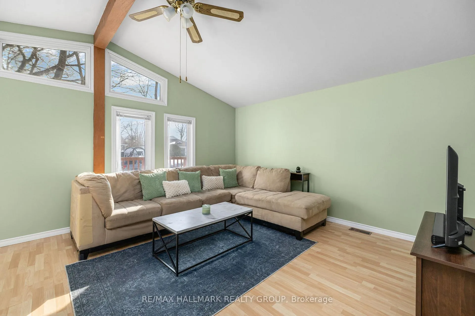 Photo 5 of 135 Woods Road, Ottawa, Constance Bay — HOMEH