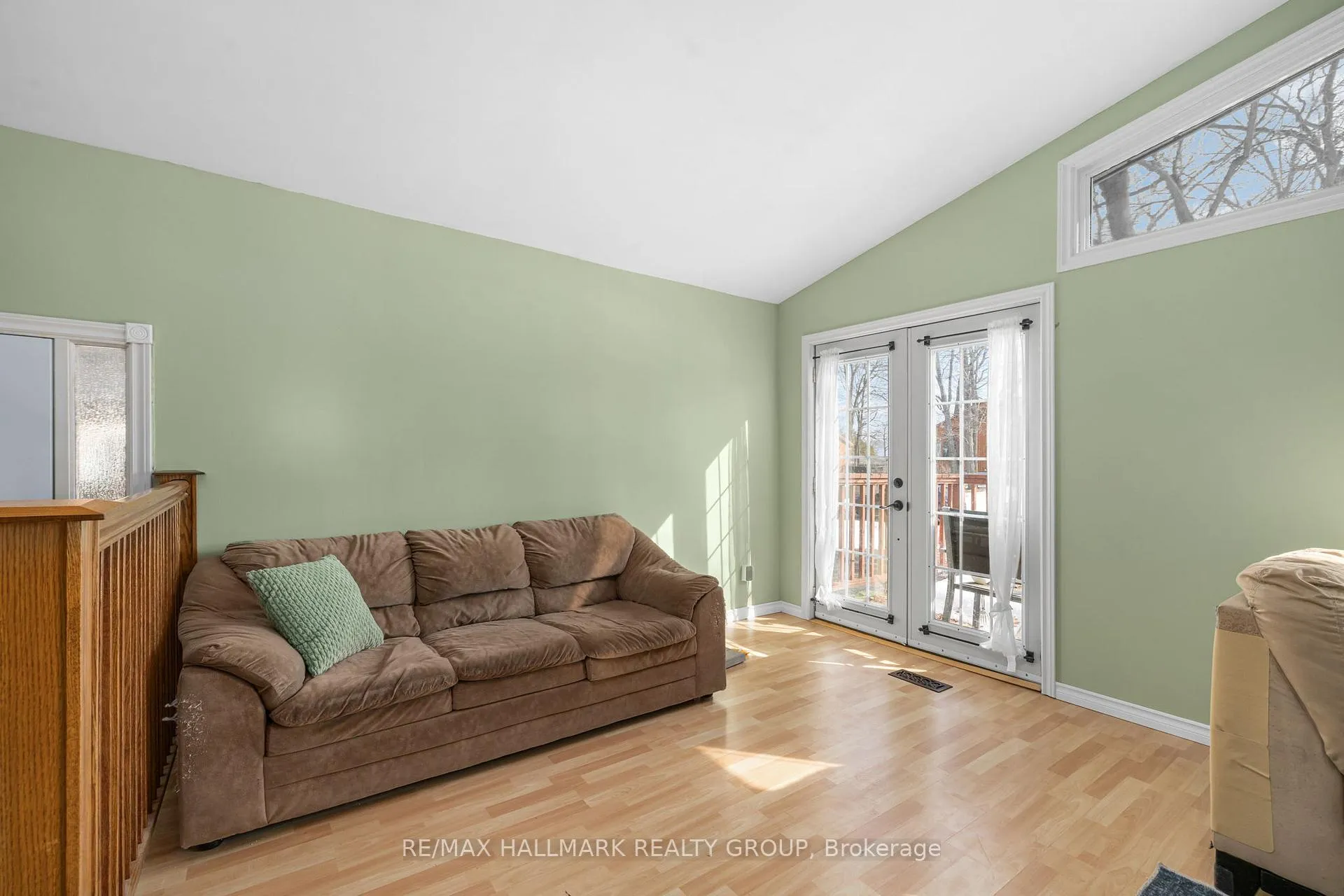 Photo 6 of 135 Woods Road, Ottawa, Constance Bay — HOMEH
