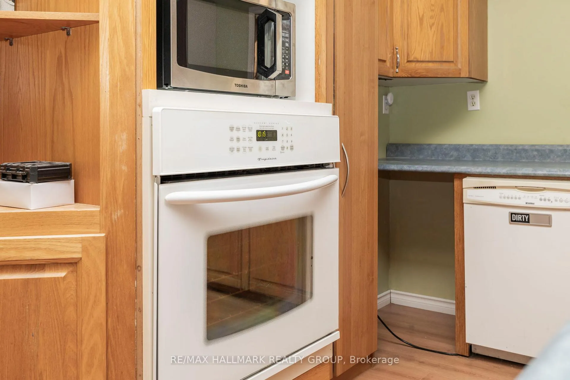 Photo 12 of 135 Woods Road, Ottawa, Constance Bay — HOMEH