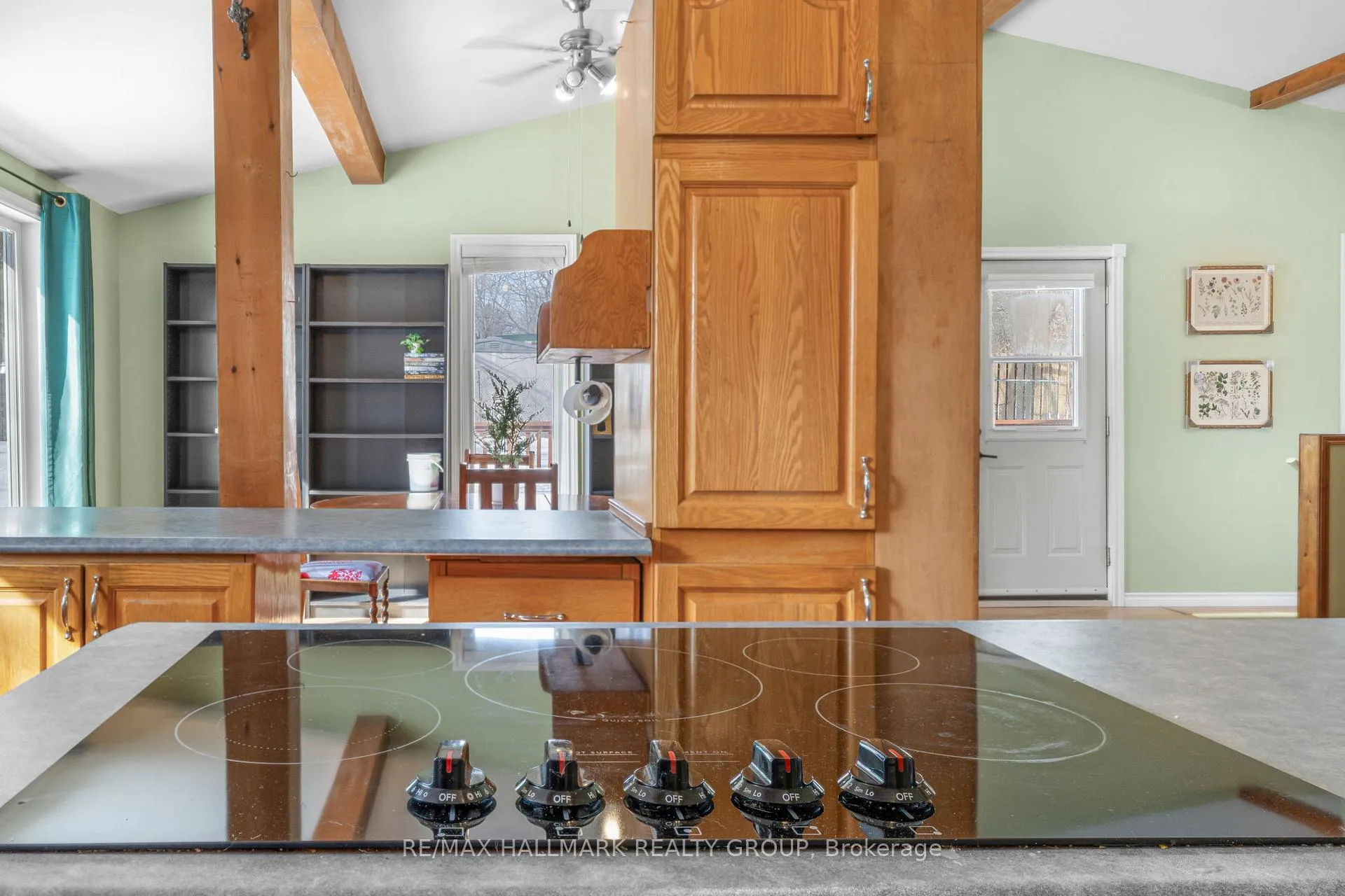 Photo 17 of 135 Woods Road, Ottawa, Constance Bay — HOMEH