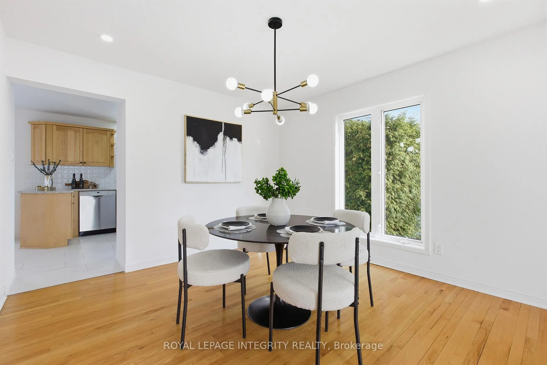 Photo 12 of 1019 Driftwood Crescent, Ottawa, Convent Glen — HOMEH