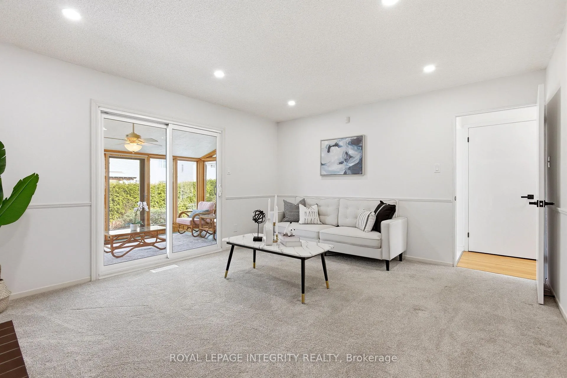 Photo 16 of 1019 Driftwood Crescent, Ottawa, Convent Glen — HOMEH