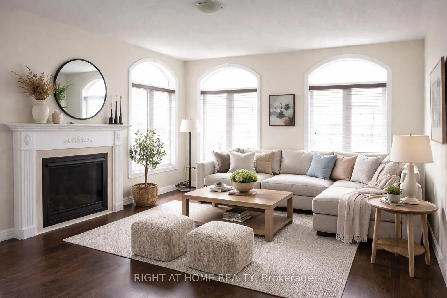 Photo 3 of 138 Teal Crest Circle, Brampton, Credit Valley — HOMEH