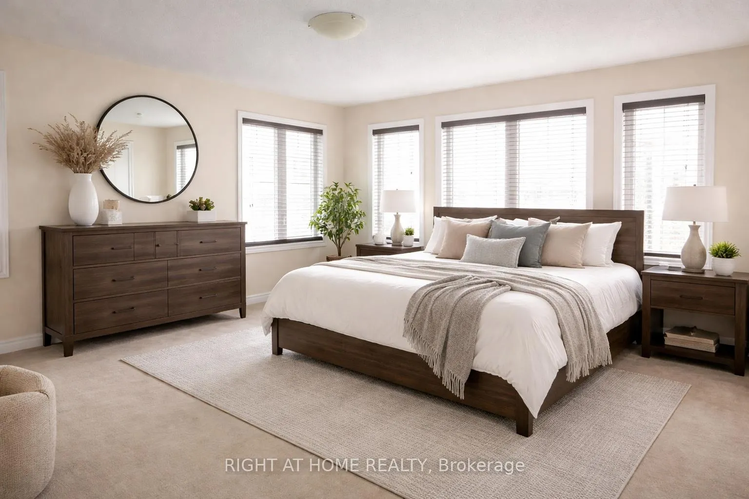 Photo 6 of 138 Teal Crest Circle, Brampton, Credit Valley — HOMEH