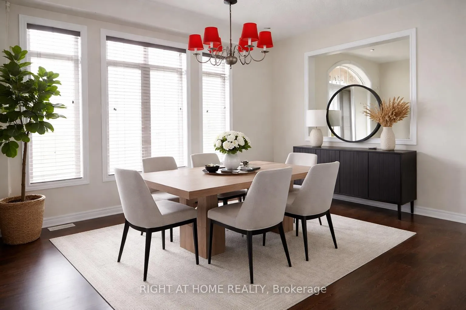 Photo 11 of 138 Teal Crest Circle, Brampton, Credit Valley — HOMEH