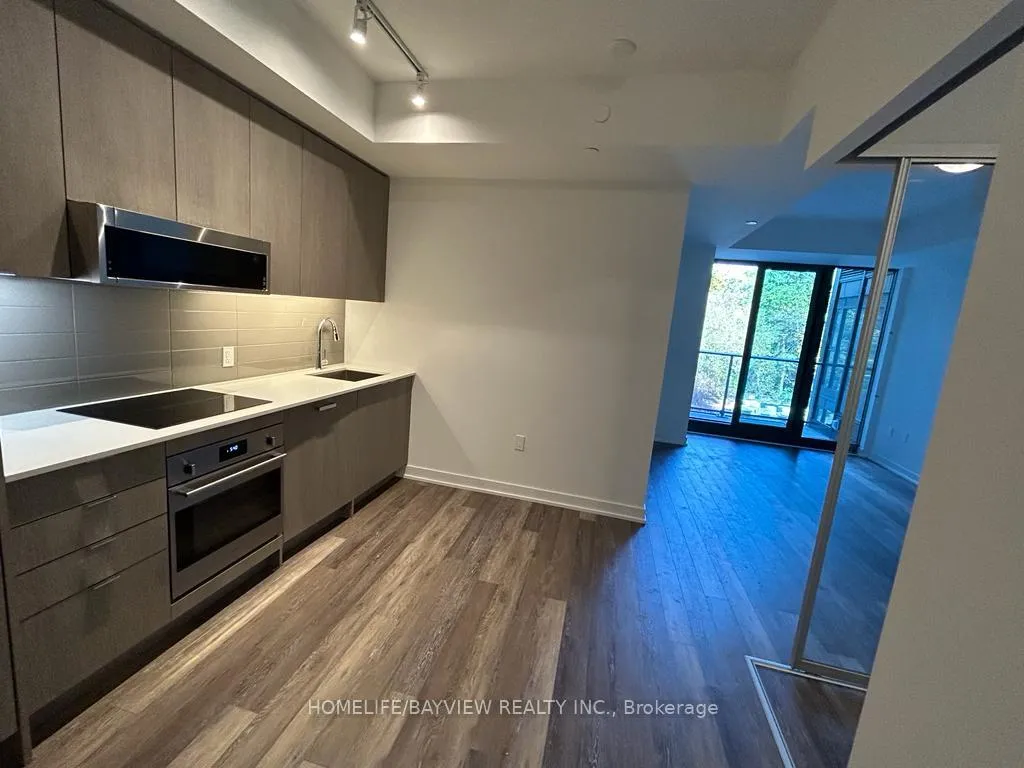 Photo 6 of Unit 301, 250 Lawrence Avenue W, Toronto, Lawrence Park North — HOMEH
