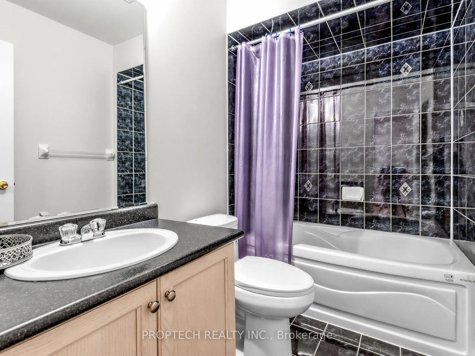 Photo 25 of 12 Houser Street, Markham, Wismer — HOMEH