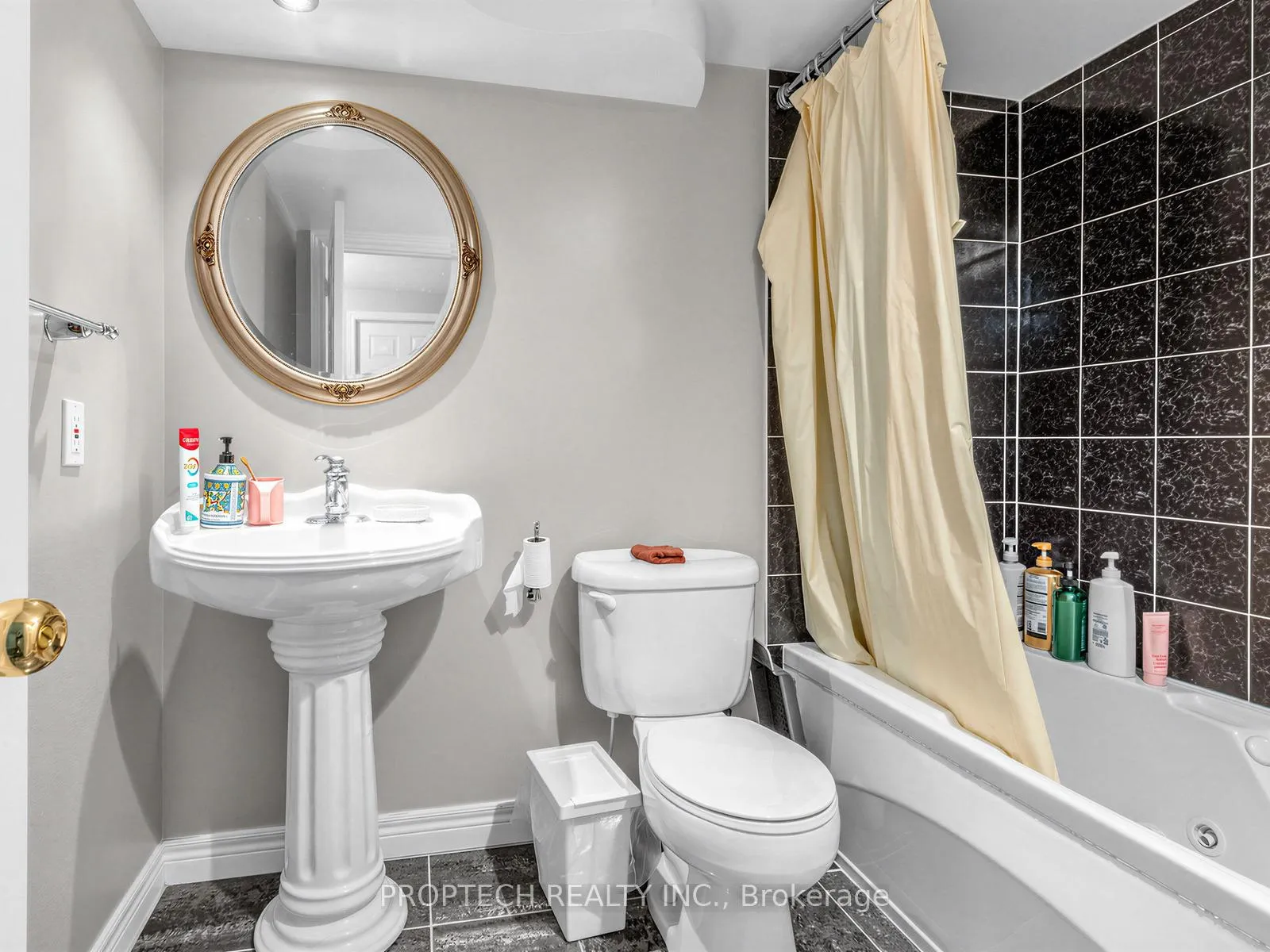 Photo 31 of 12 Houser Street, Markham, Wismer — HOMEH