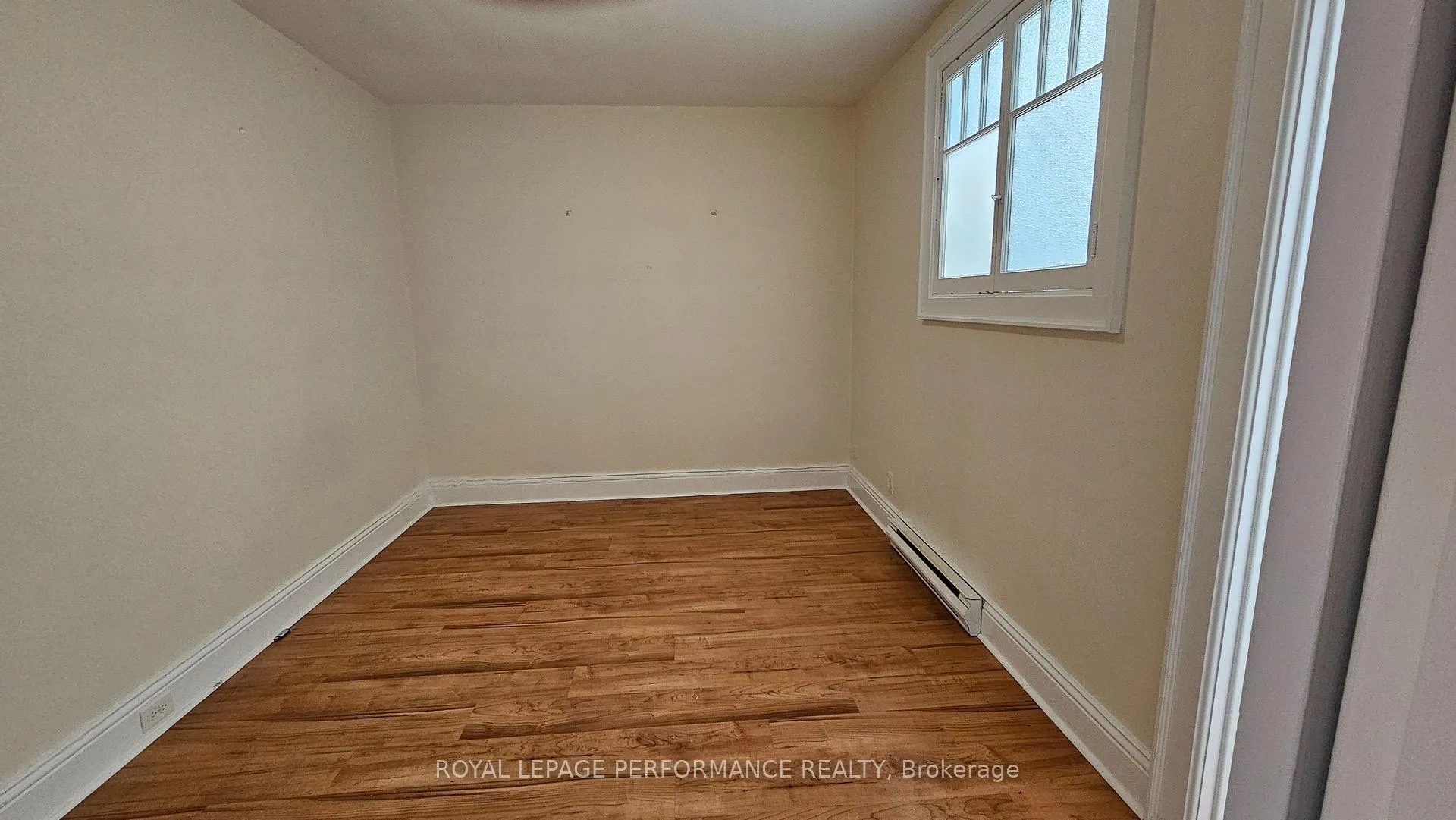 Photo 4 of Unit 8, 224A Pitt Street W, Cornwall — HOMEH