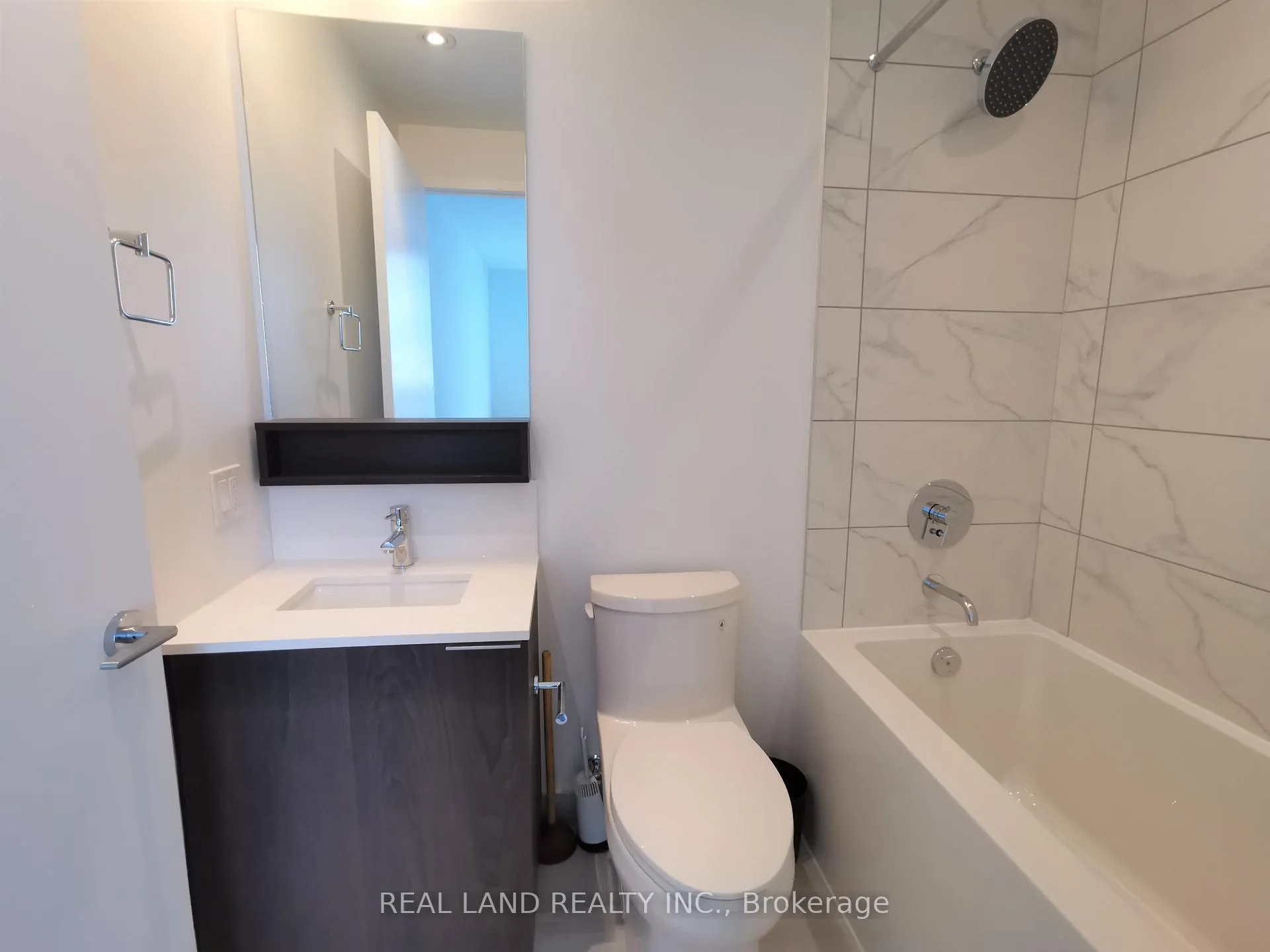 Photo 7 of Unit 2206, 950 Portage Parkway, Vaughan, Vaughan Corporate Centre — HOMEH
