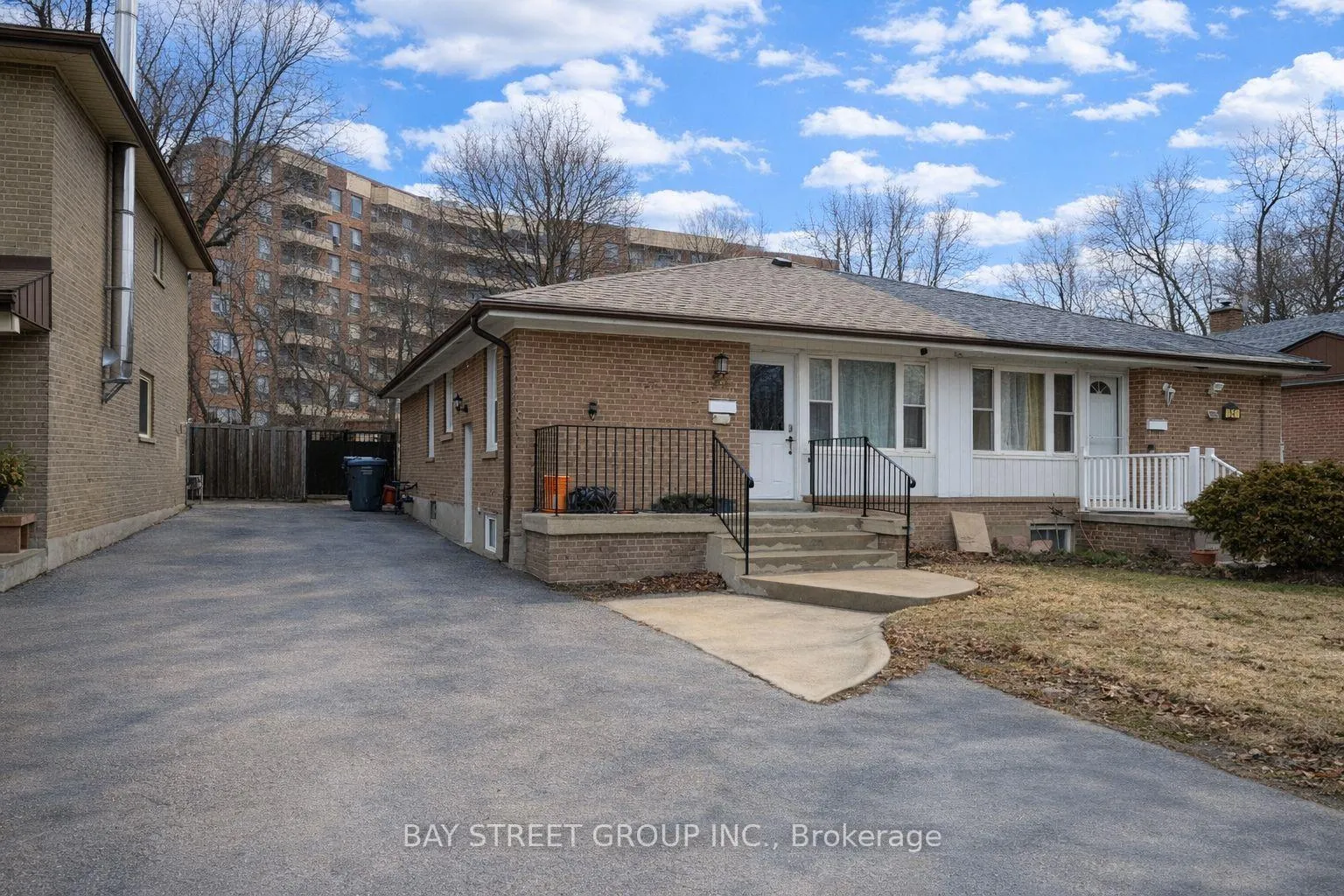 Photo 1 of Unit Lower, 56 Corby Crescent, Brampton, Downtown Brampton — HOMEH