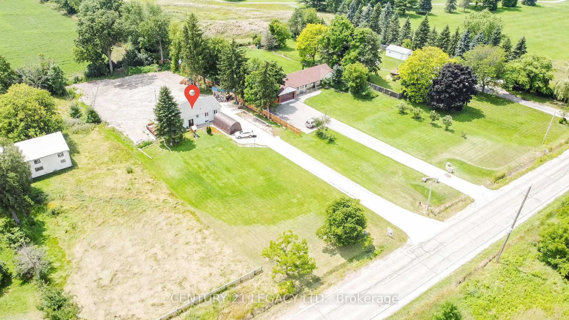 Photo 2 of 8182 Hornby Road, Halton Hills, Rural Halton Hills — HOMEH
