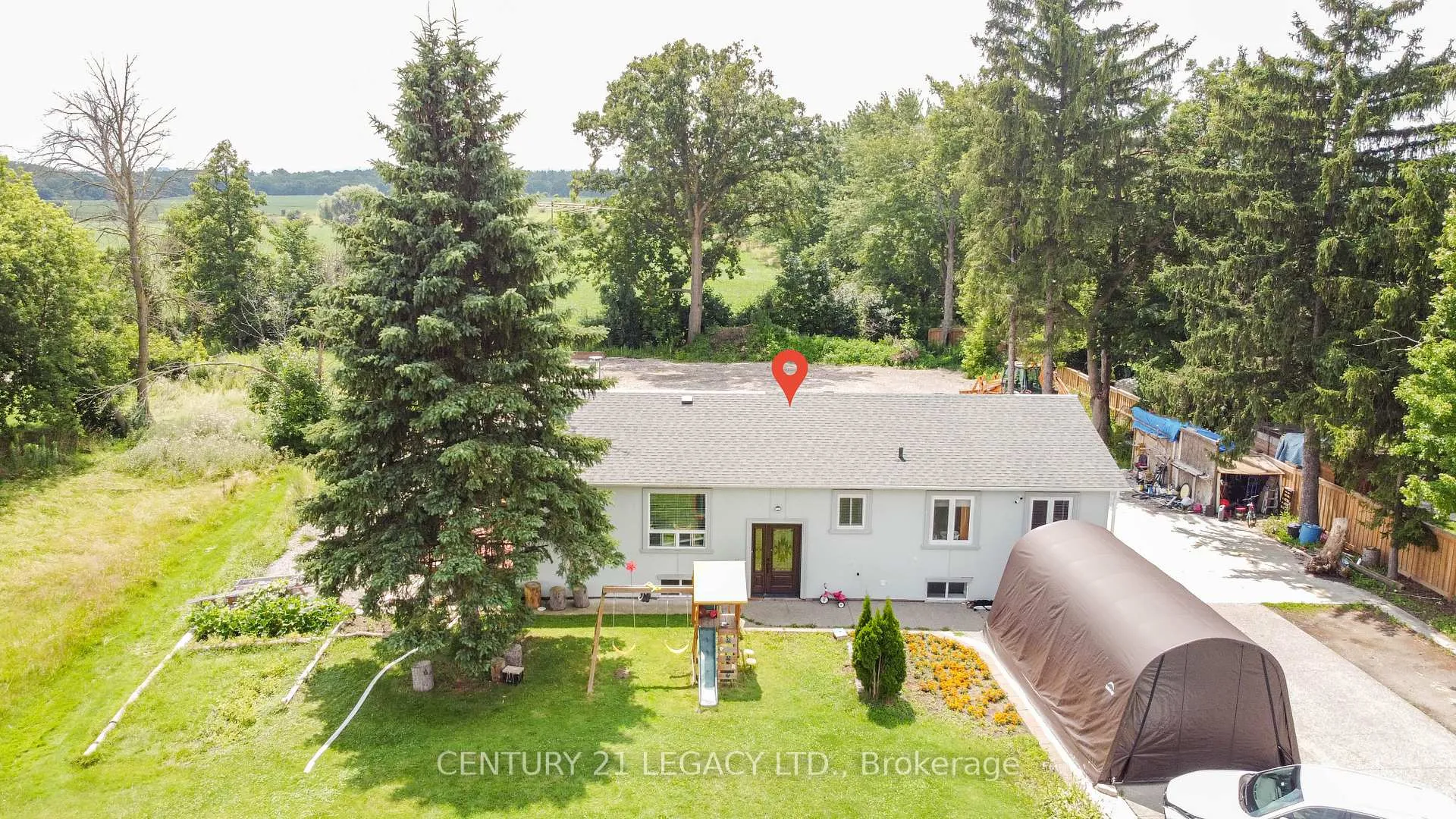 Photo 3 of 8182 Hornby Road, Halton Hills, Rural Halton Hills — HOMEH