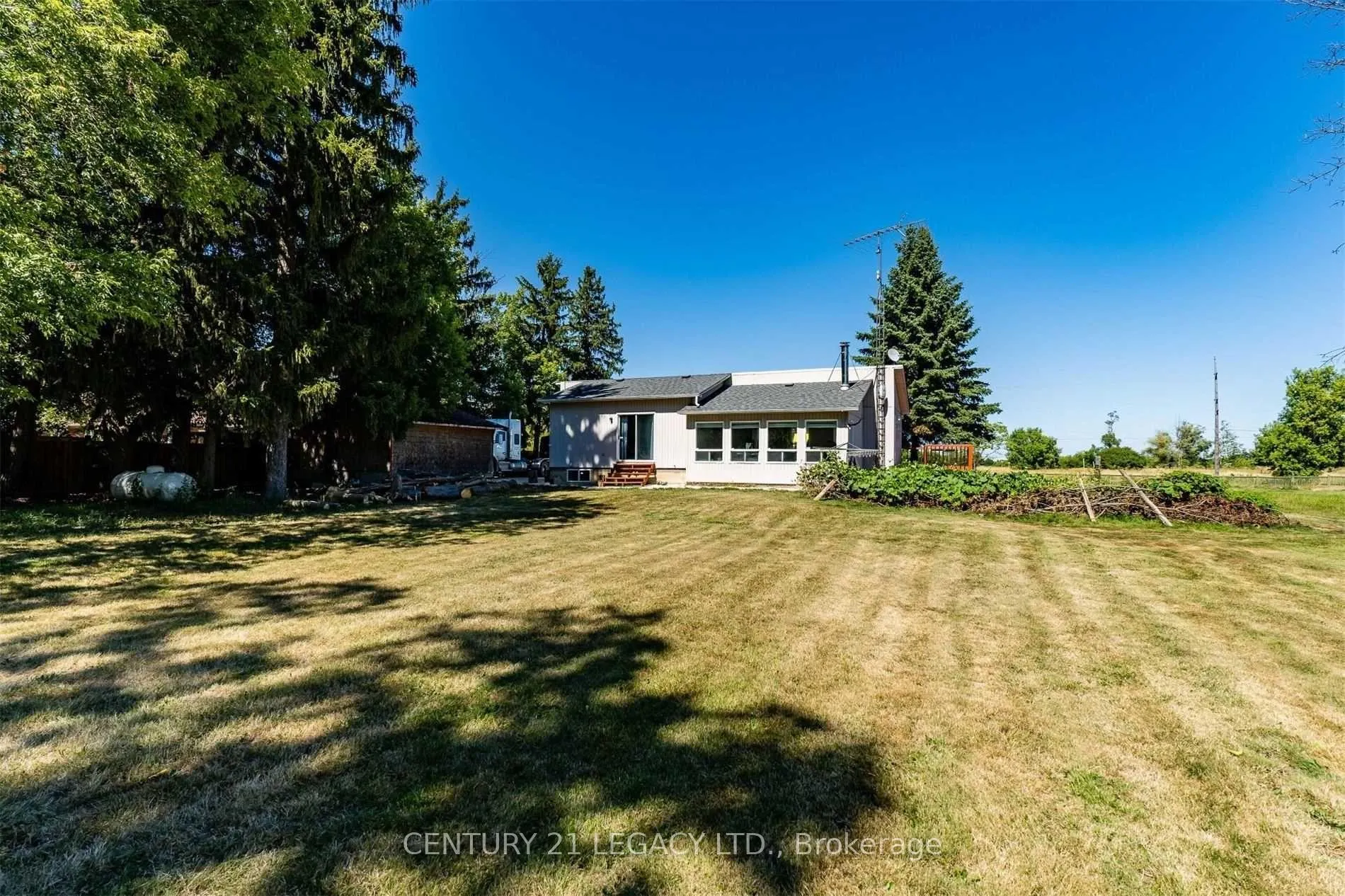 Photo 27 of 8182 Hornby Road, Halton Hills, Rural Halton Hills — HOMEH
