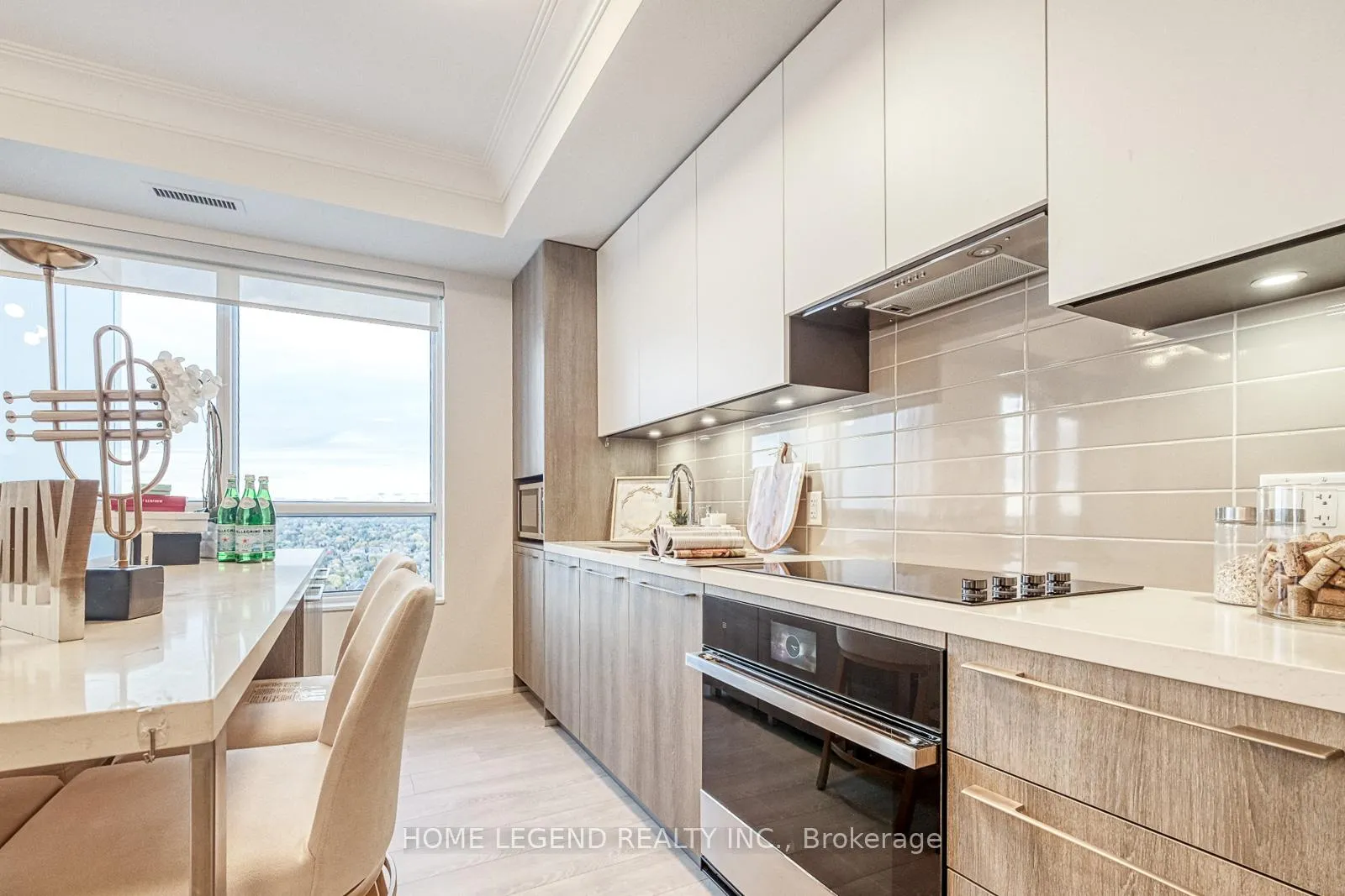 Photo 5 of Unit 3108, 18 Water Walk Drive, Markham, Unionville — HOMEH