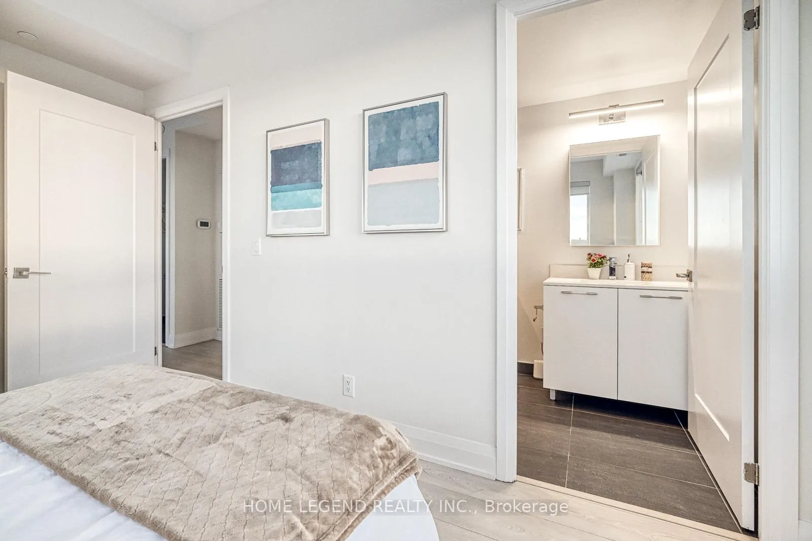 Photo 11 of Unit 3108, 18 Water Walk Drive, Markham, Unionville — HOMEH
